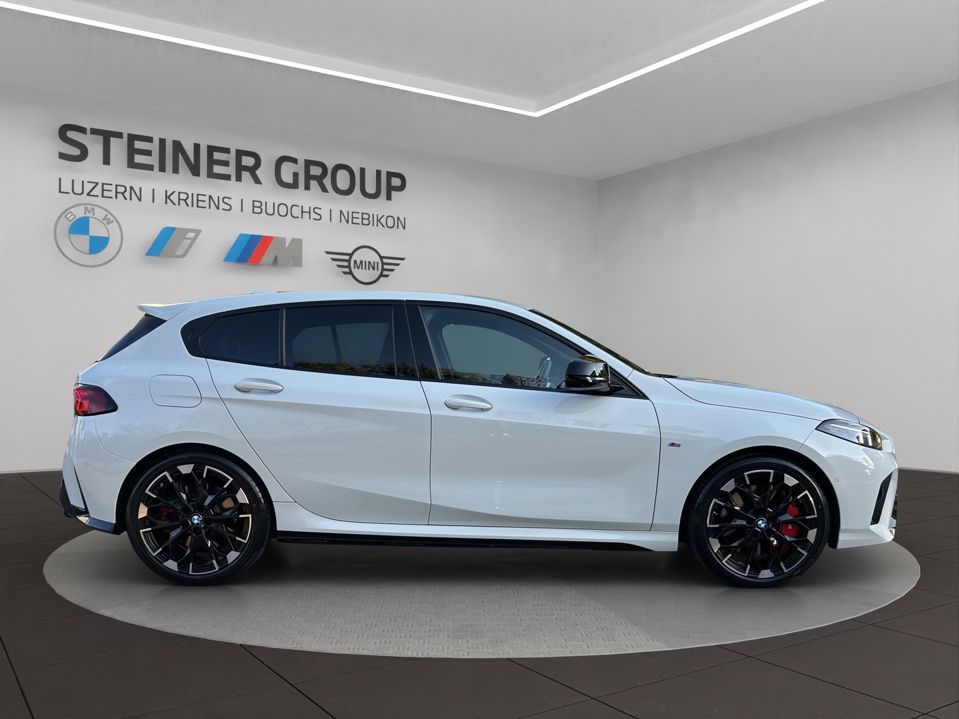 BMW M135 xDrive M Sport Pro-image-4