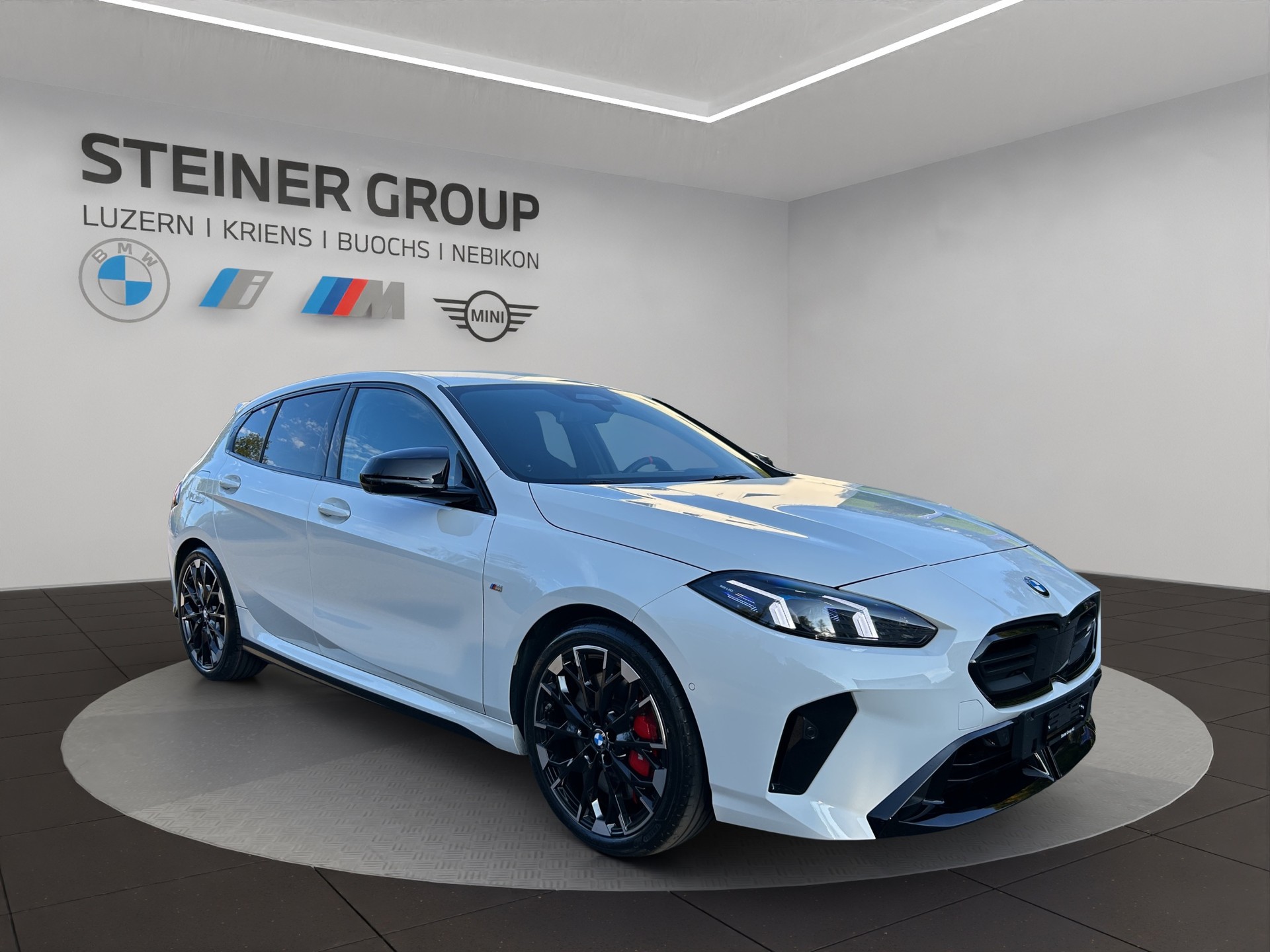 BMW M135 xDrive M Sport Pro-showroom-element-2