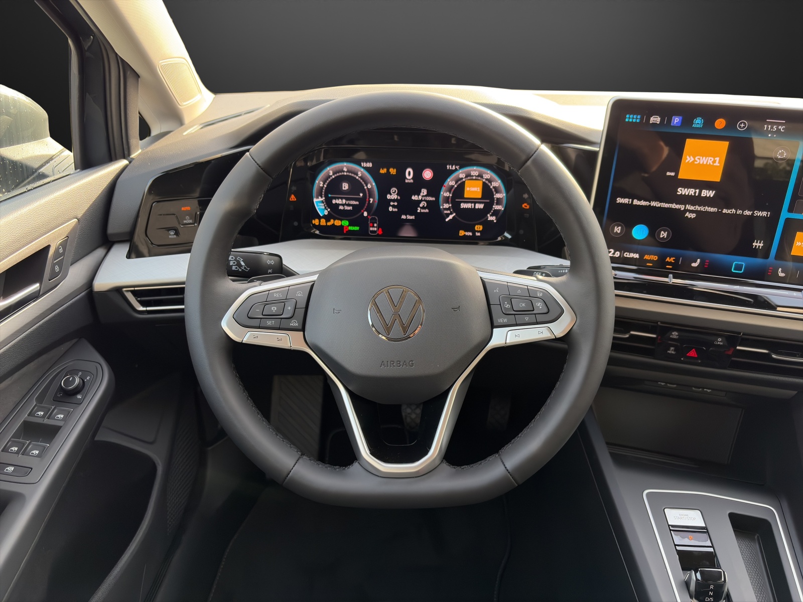 VW Golf 1.5 e TSI mHEV United DSG-image-10