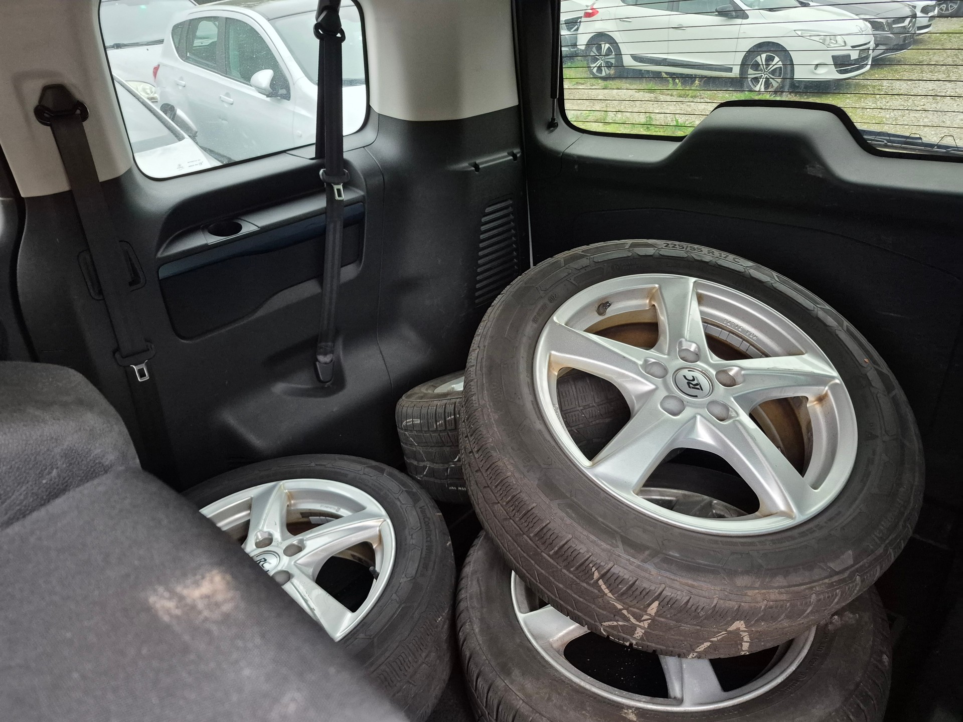 PEUGEOT Traveller 2.0 BlueHDi Allure Standard EAT-image-7