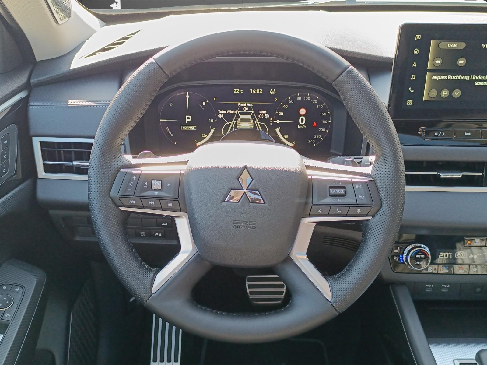 MITSUBISHI Outlander 2.4 PHEV Instyle 4x4-image-10