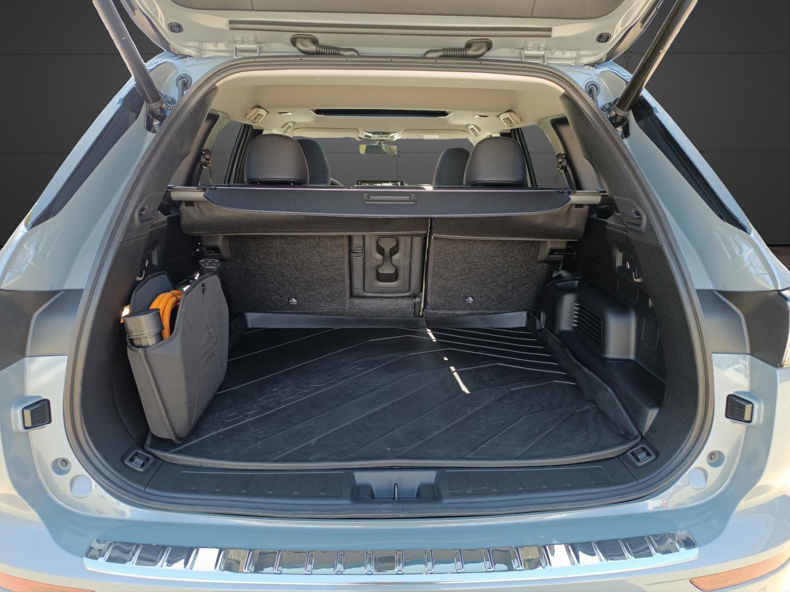 MITSUBISHI Outlander 2.4 PHEV Instyle 4x4-image-15