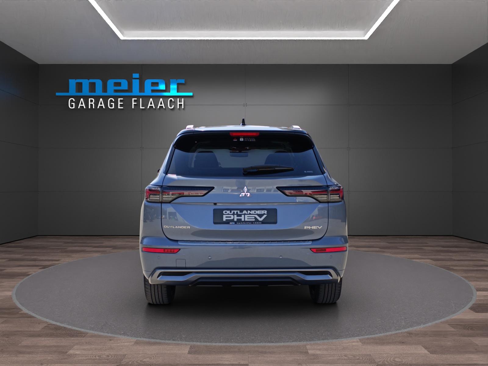 MITSUBISHI Outlander 2.4 PHEV Instyle 4x4-showroom-element-3