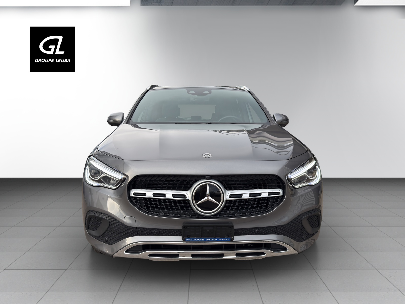 MERCEDES-BENZ GLA 250e Progressive 8G-DCT-image-2