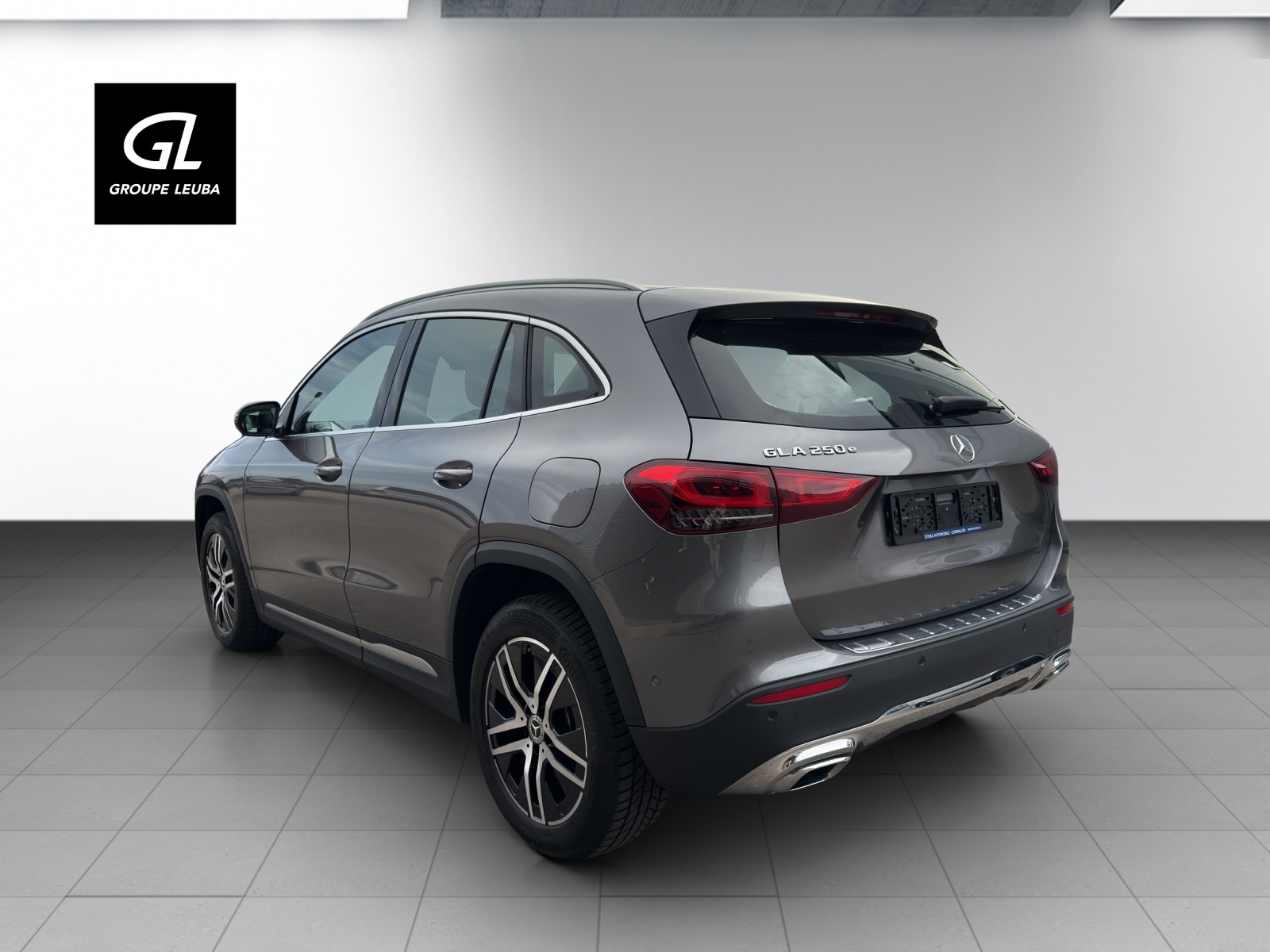 Image MERCEDES-BENZ GLA-250 GLA 250e Progressive 8G-DCT