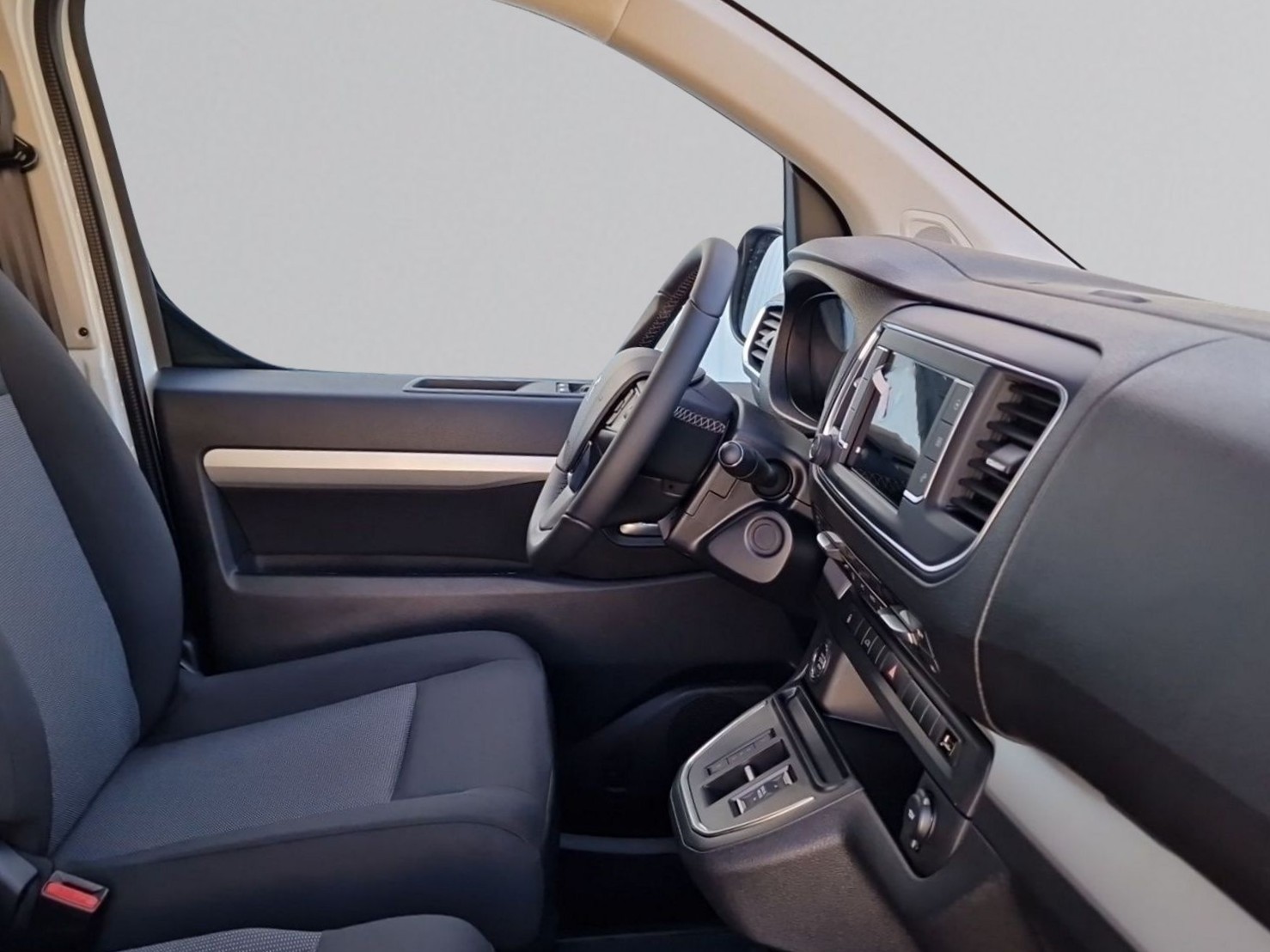 PEUGEOT e-Expert Kaw. Standard 75 kWh-image-12