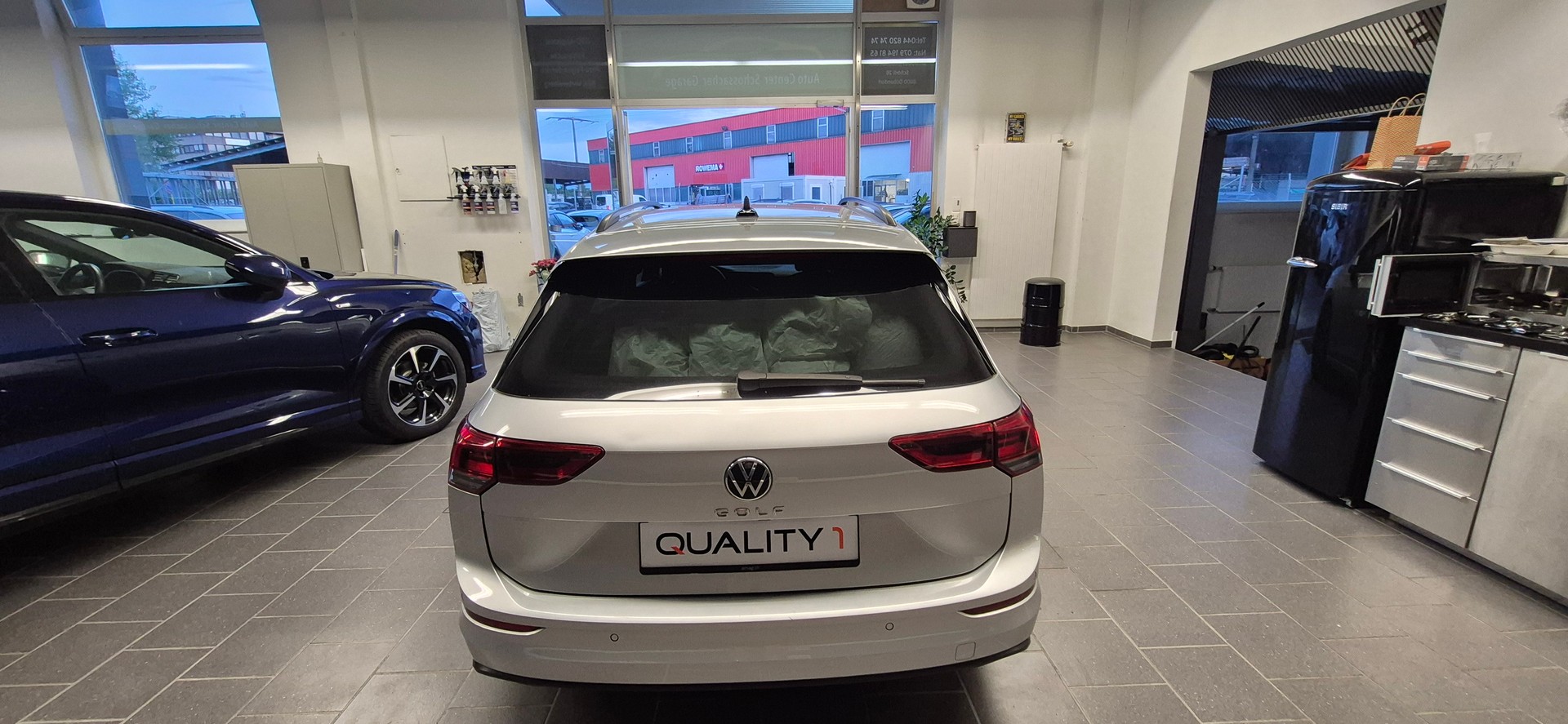 VW Golf Variant 2.0 TDI Life DSG-image-8
