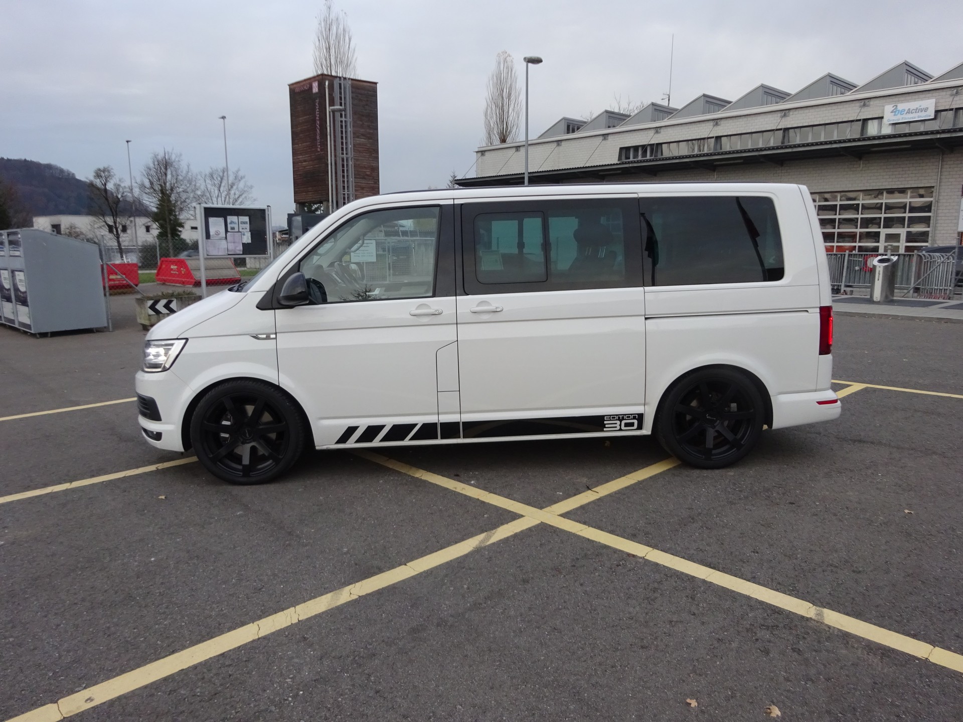 VW T6 Multivan 2.0 Bi-TDI Comfort. Gen. Six 4Mot. DSG-image-12