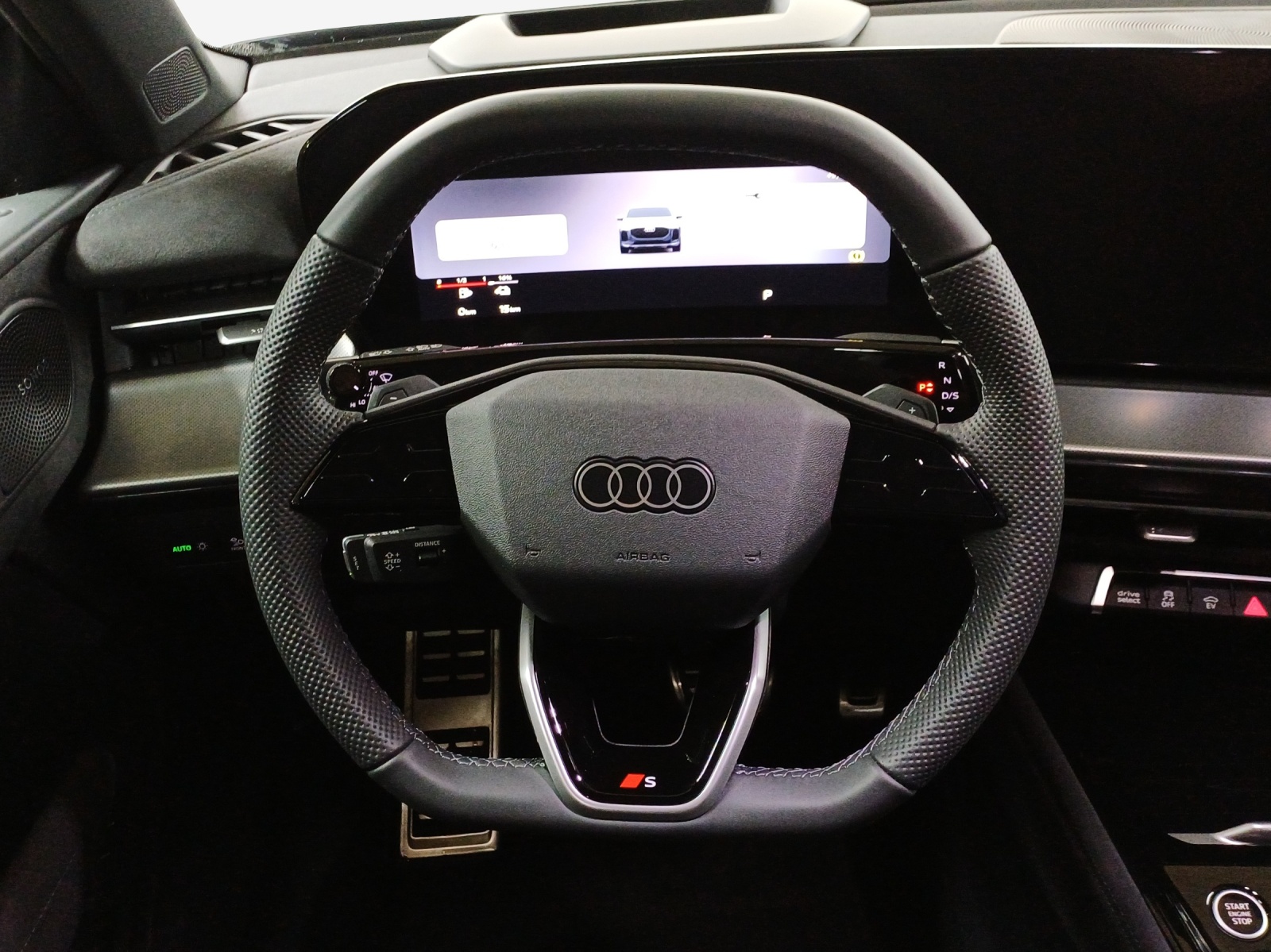 AUDI Q3 SUV e-hybrid 200 kW S tronig-image-9
