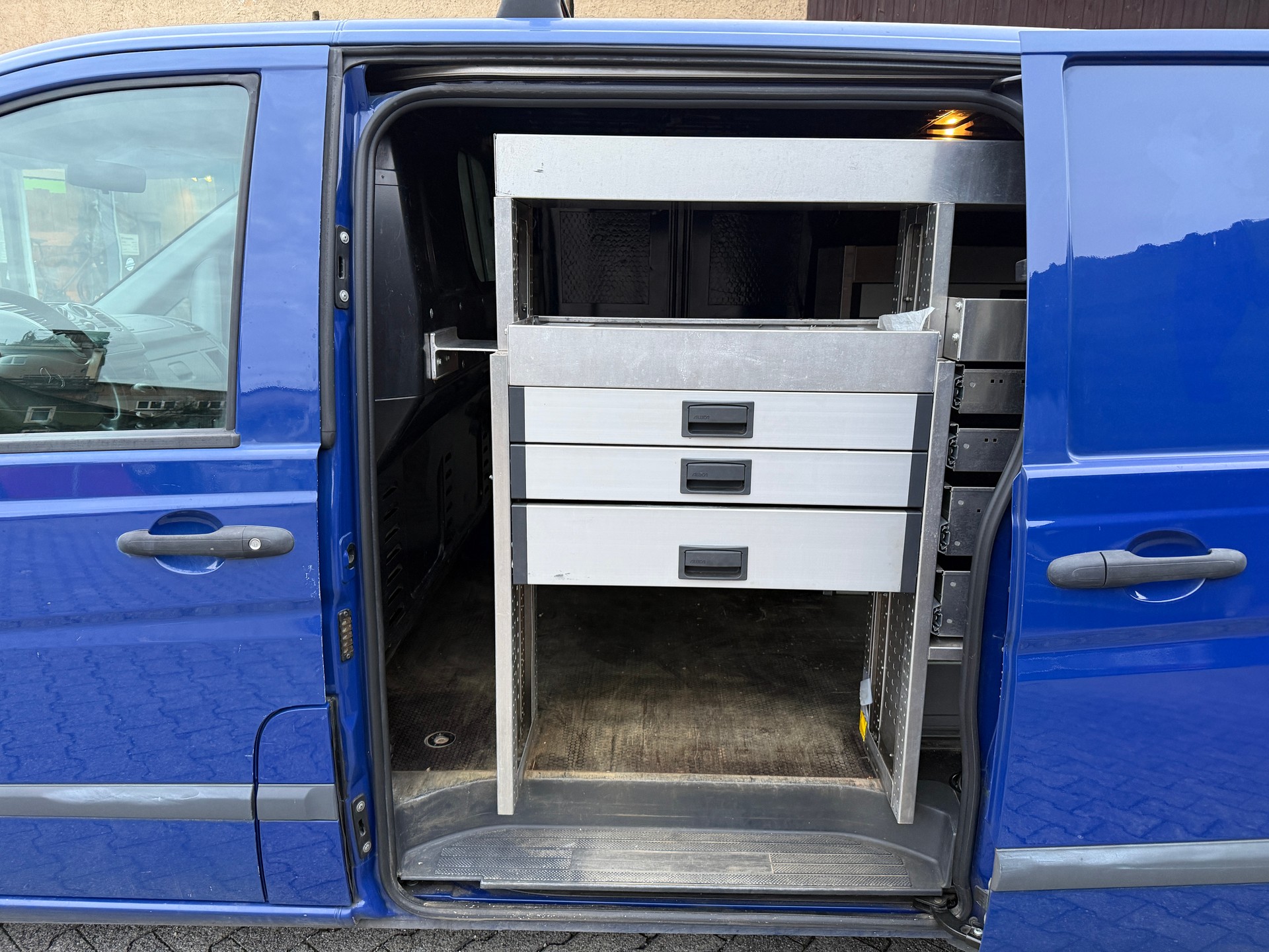 MERCEDES-BENZ Vito 113 CDI Blue Efficiency-image-9