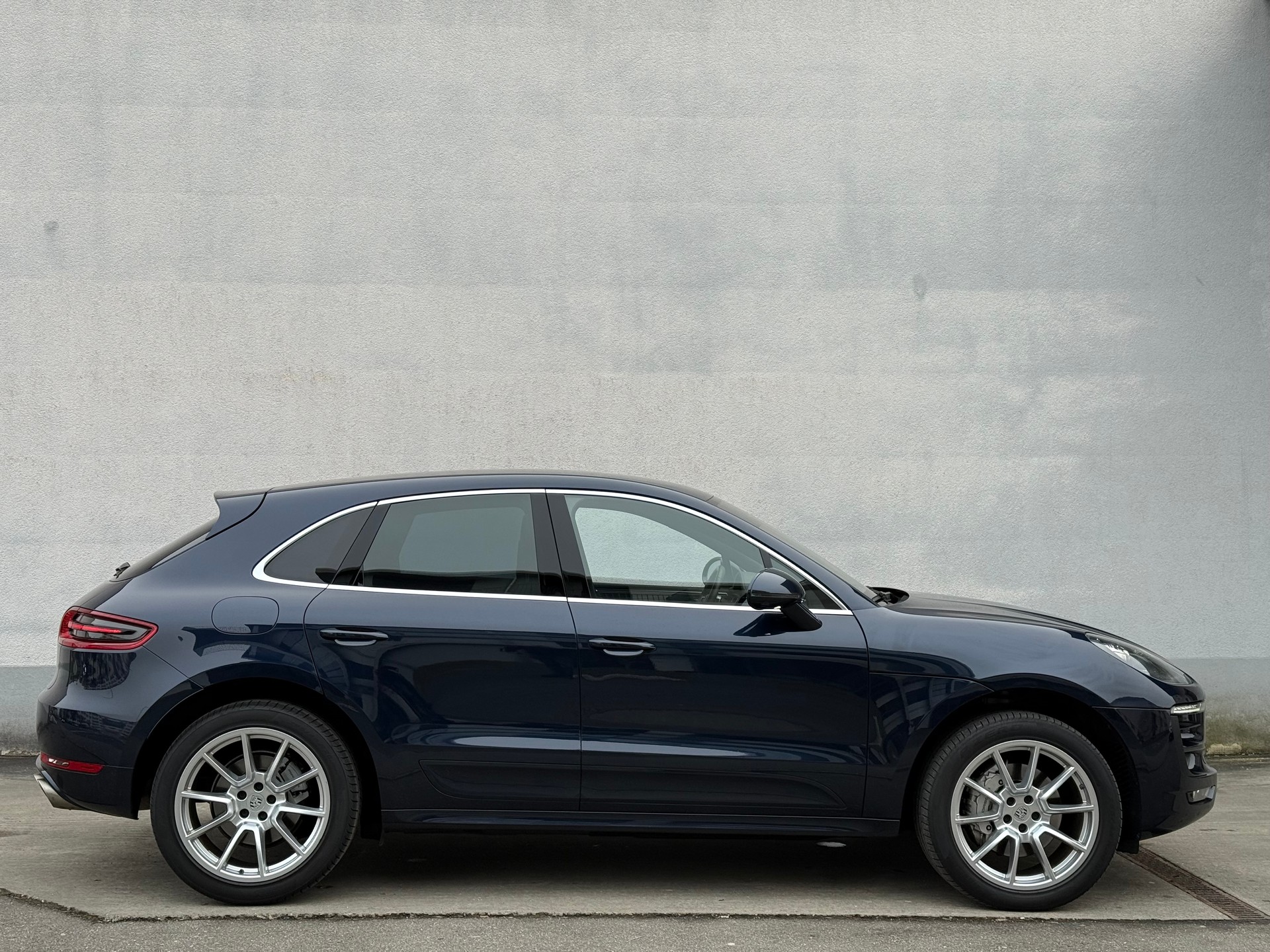 PORSCHE Macan S PDK-image-5