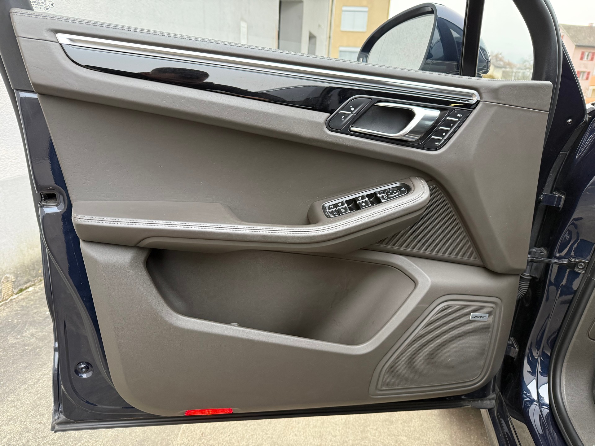 PORSCHE Macan S PDK-image-10