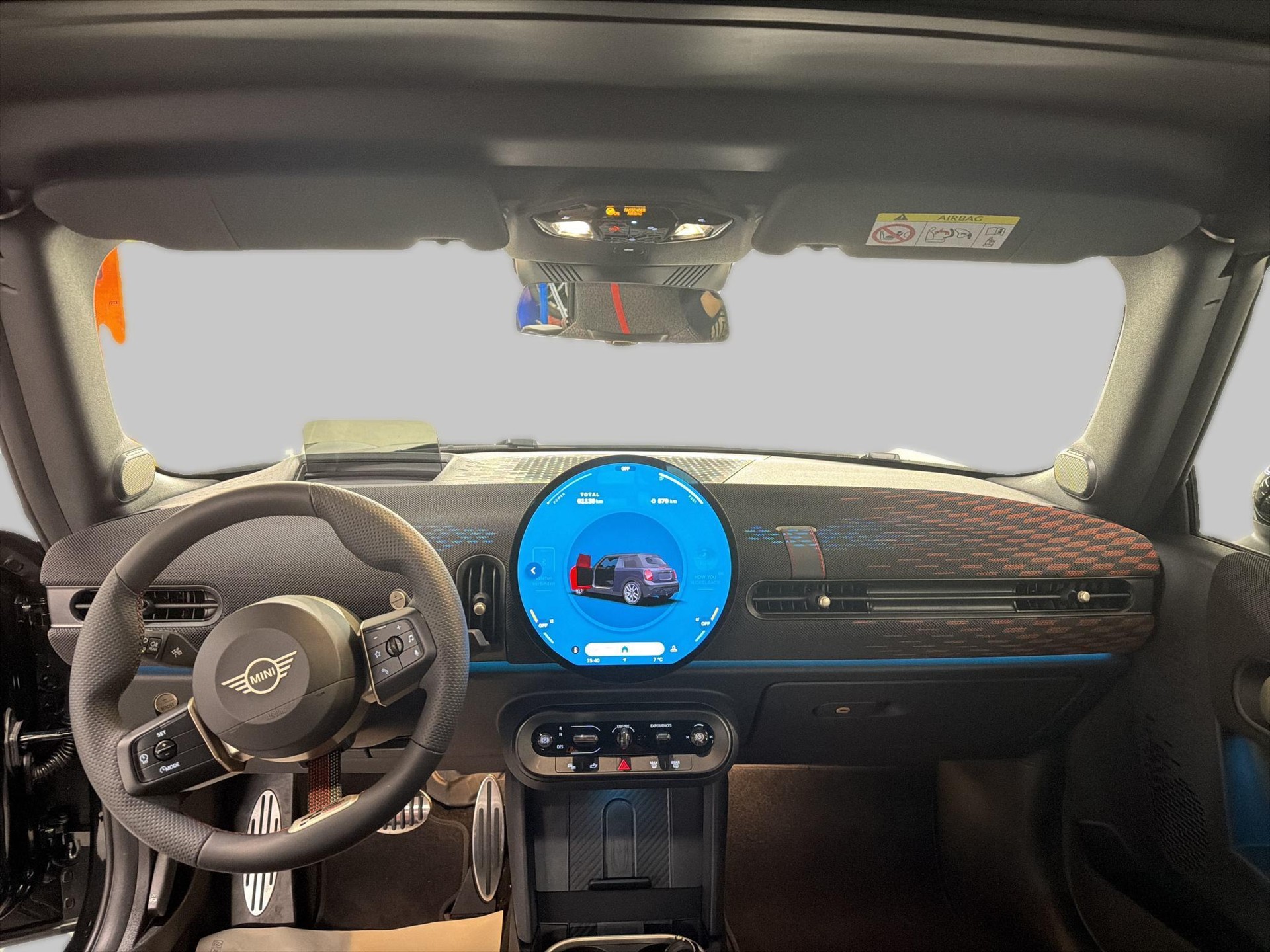 MINI John Cooper Works Cabrio-image-10