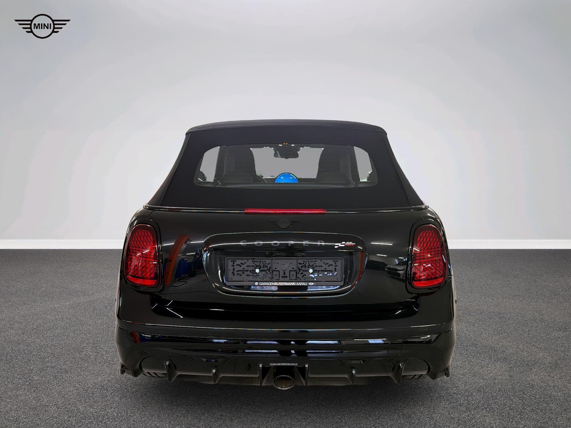 MINI John Cooper Works Cabrio-image-14