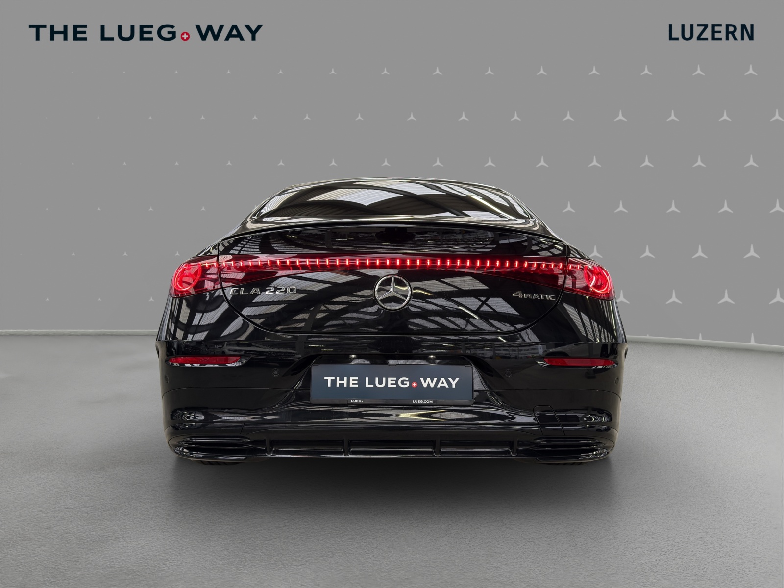 MERCEDES-BENZ CLA 220 8G-DCT 4Matic-image-3