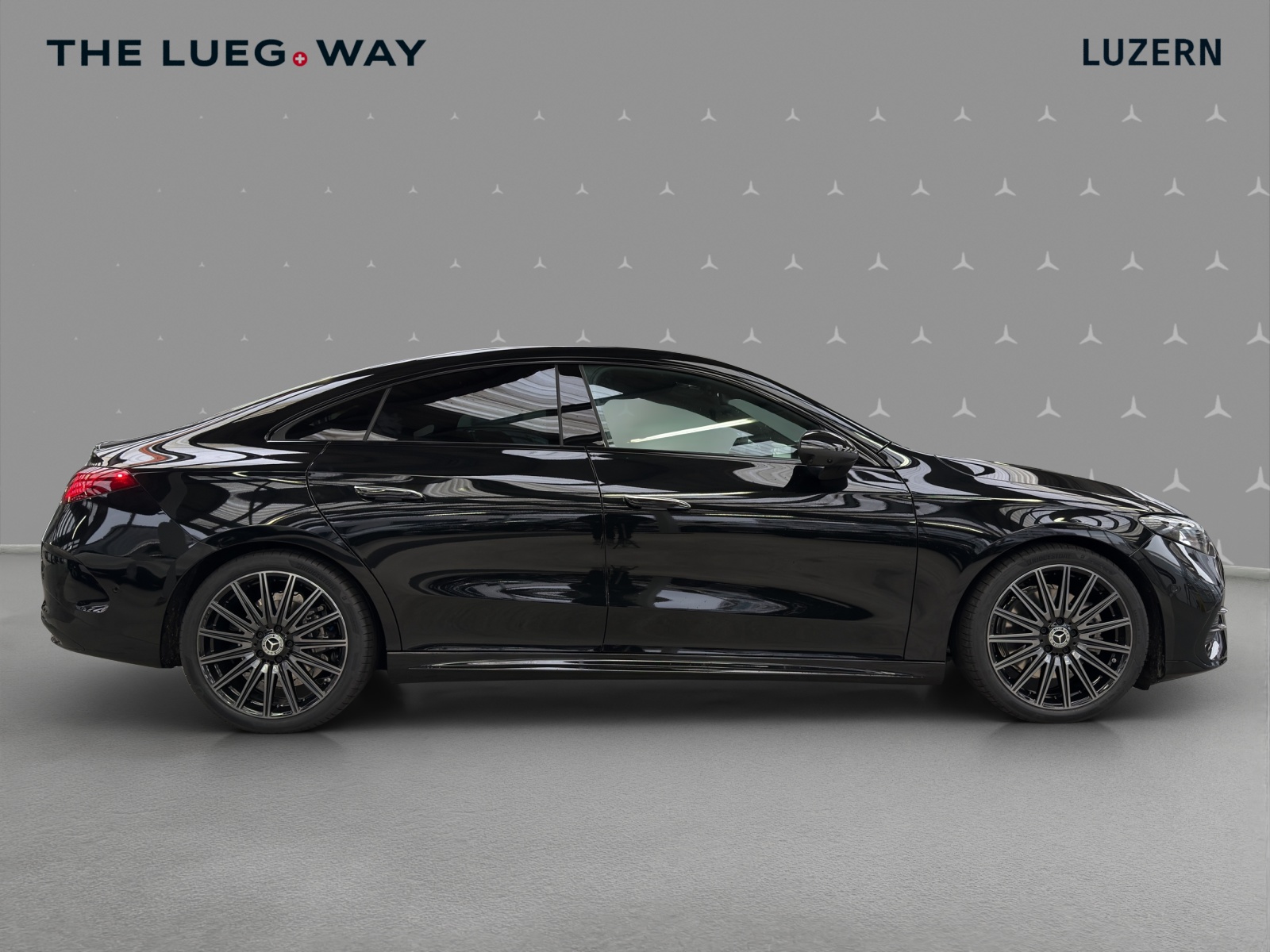 MERCEDES-BENZ CLA 220 8G-DCT 4Matic-image-5
