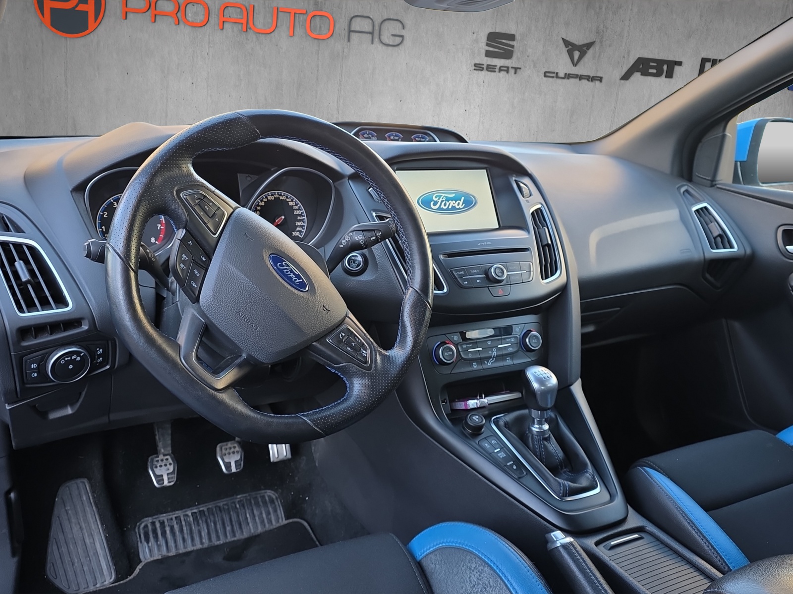 FORD Focus 2.3 EcoBoost RS AWD-image-8