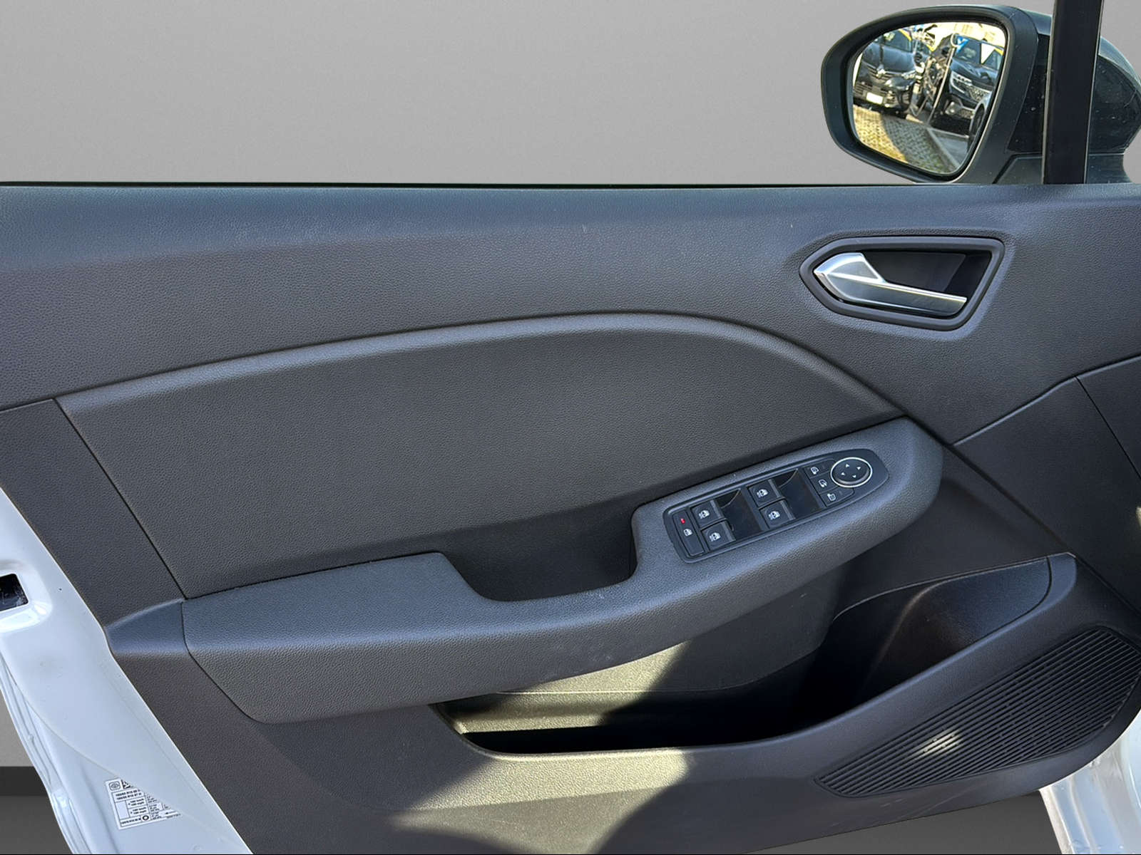 RENAULT Clio 1.6 E-Tech Evolution-image-14