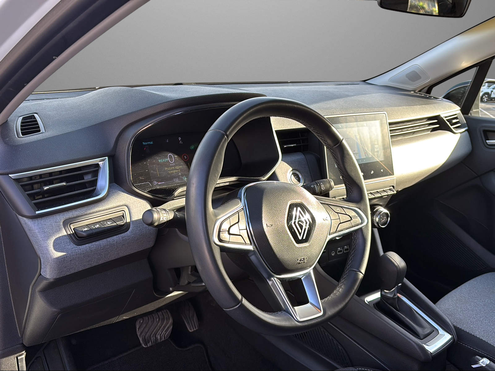RENAULT Clio 1.6 E-Tech Evolution-image-7