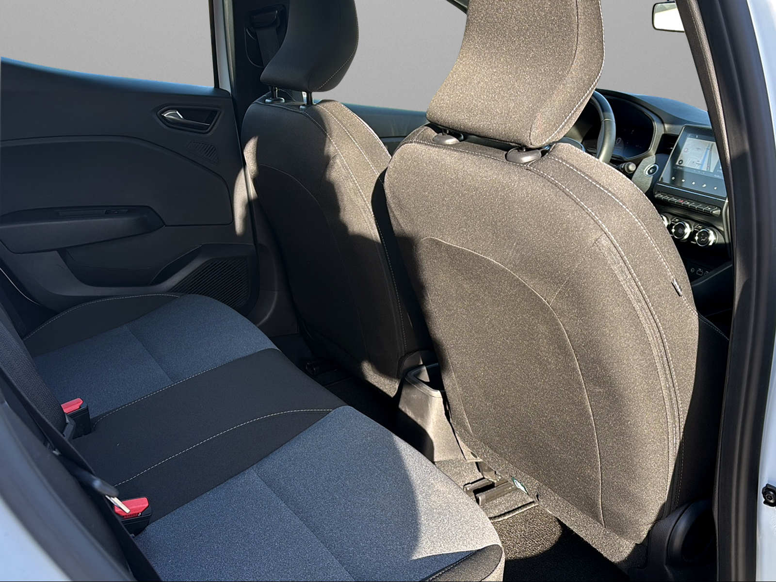 RENAULT Clio 1.6 E-Tech Evolution-image-8
