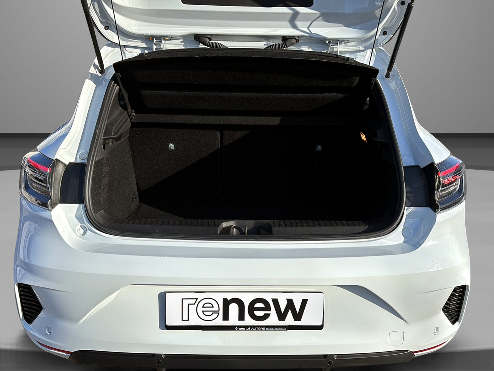 RENAULT Clio 1.6 E-Tech Evolution-image-6