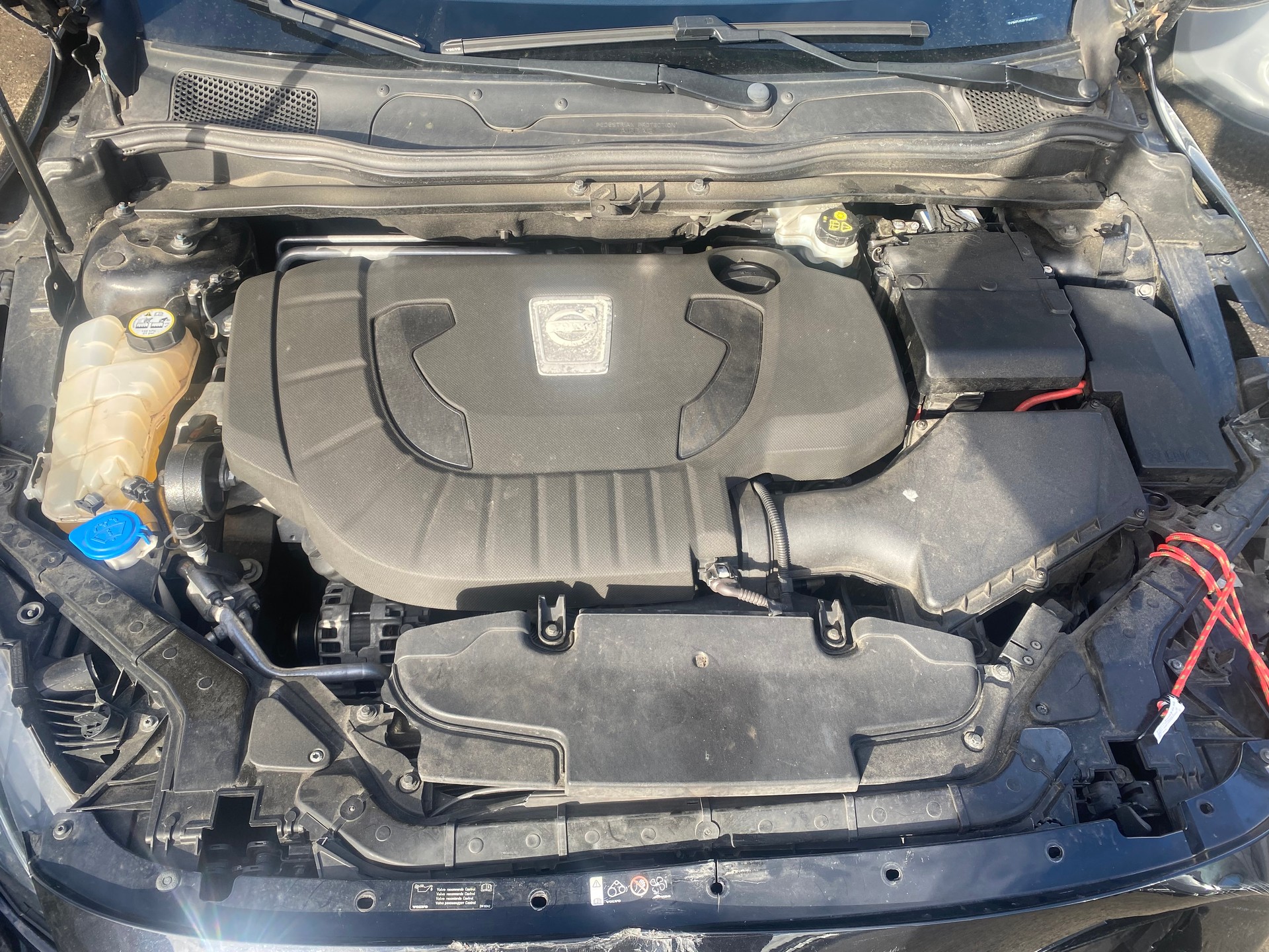 VOLVO V40 Cross Country D3 OceanRace Geartronic-image-13