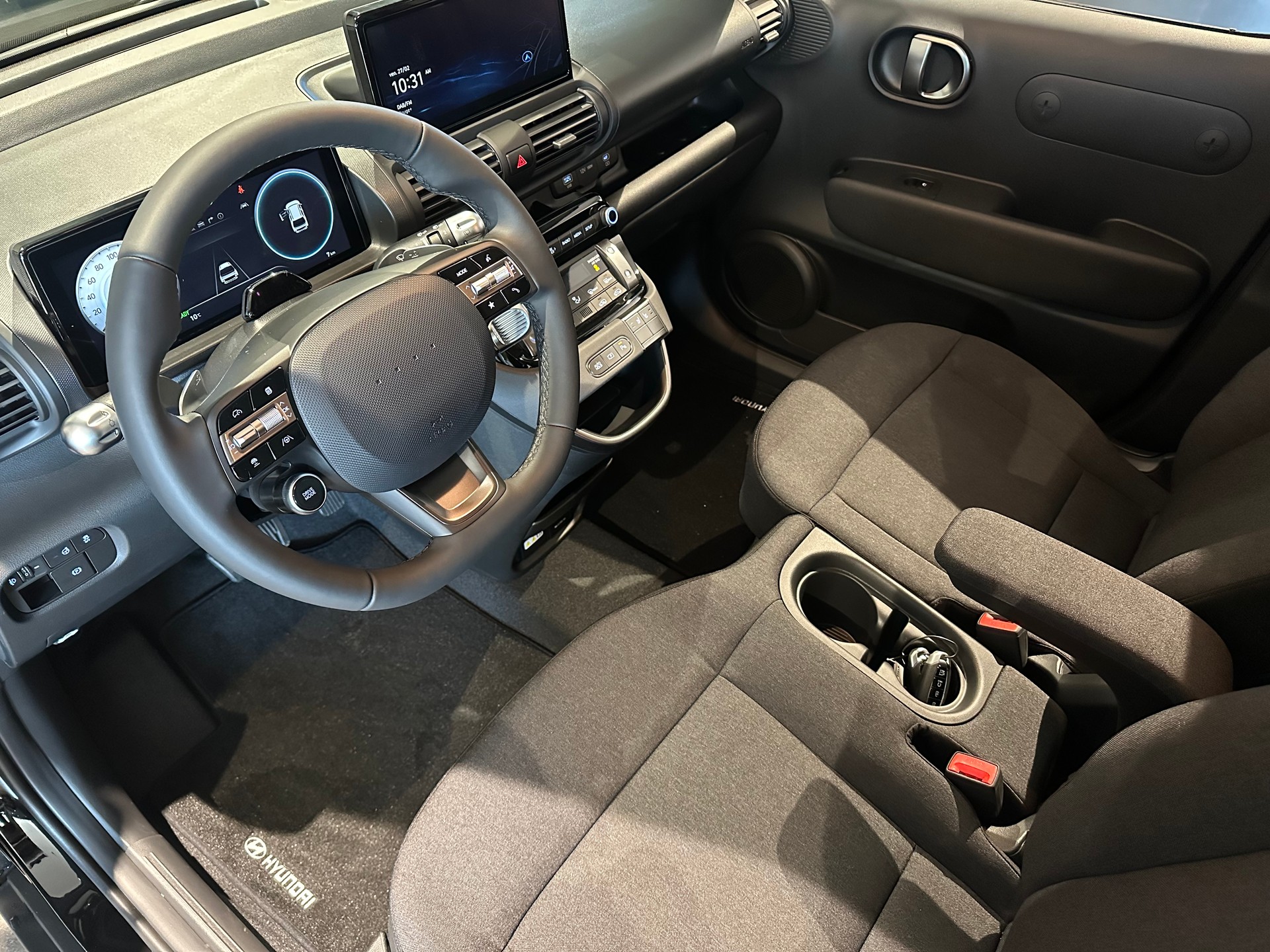 HYUNDAI Inster 49kWh Amplia-image-7