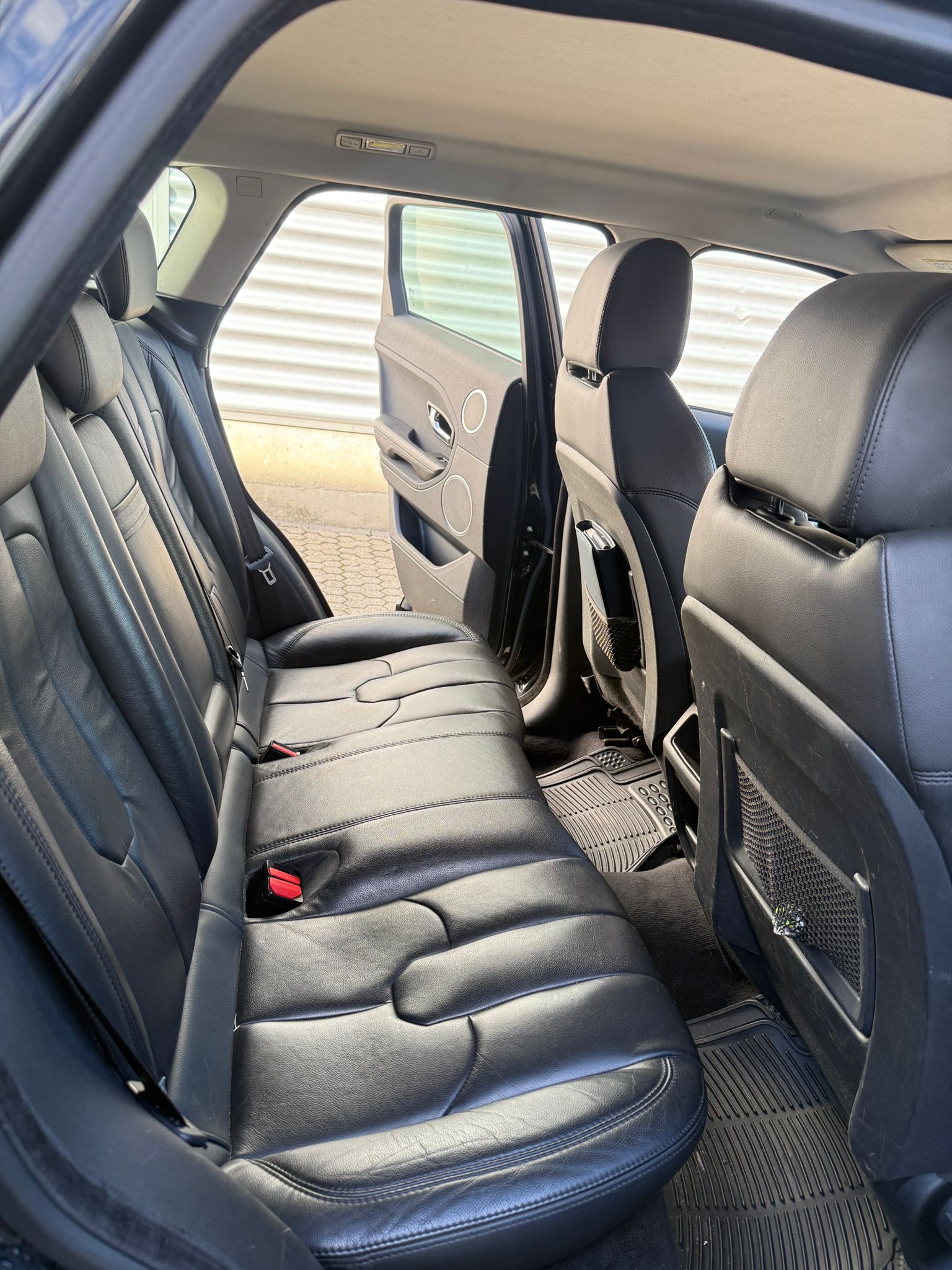 LAND ROVER Range Rover Evoque 2.2 TD4-image-9