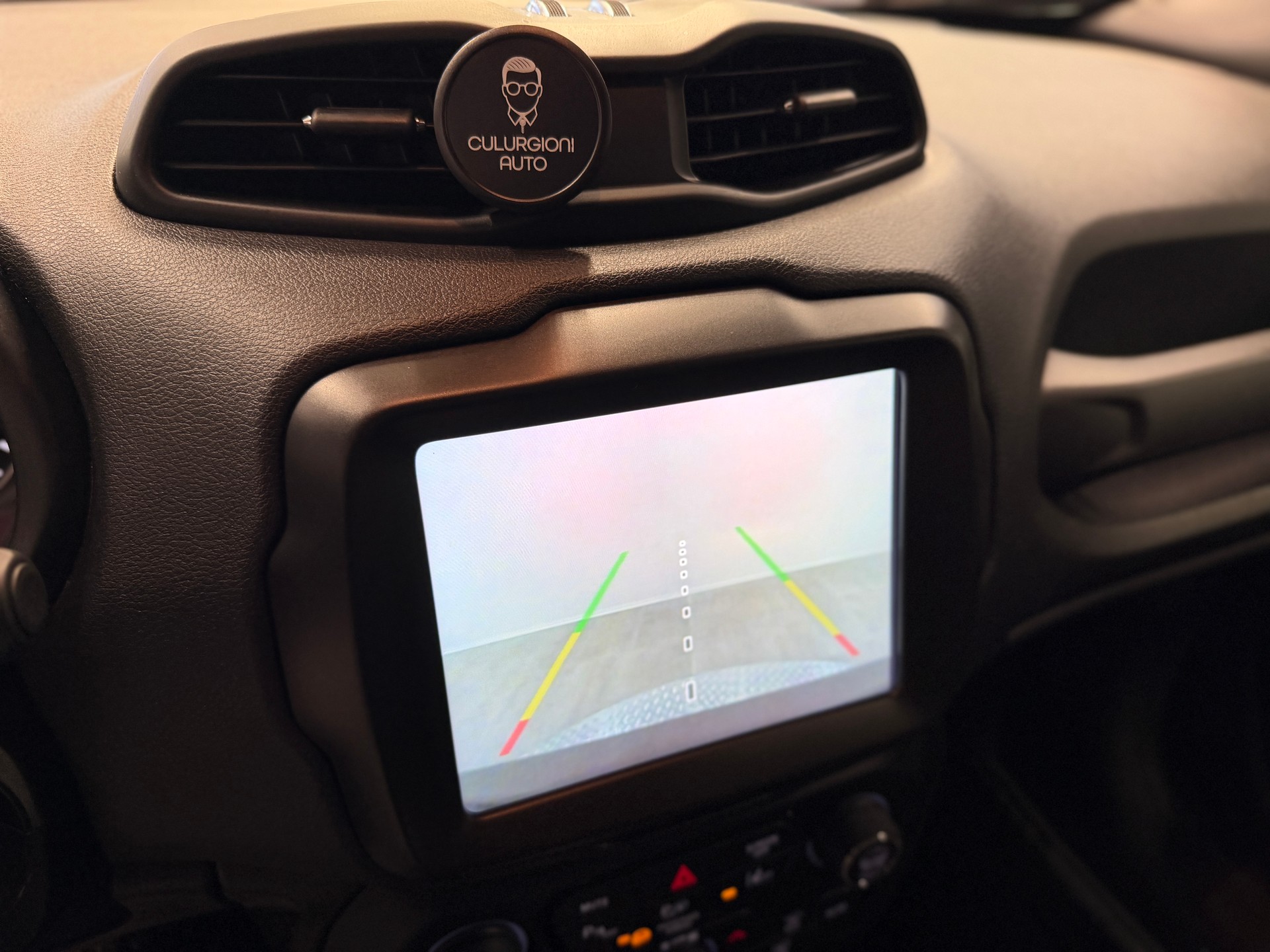 JEEP Renegade 1.3 T PHEV S AWD-image-9