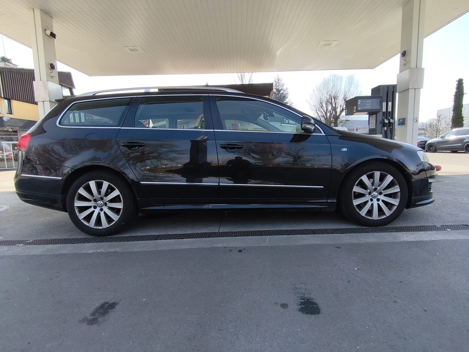 VW Passat Variant 2.0 TDI Premium 4Motion DSG-image-5