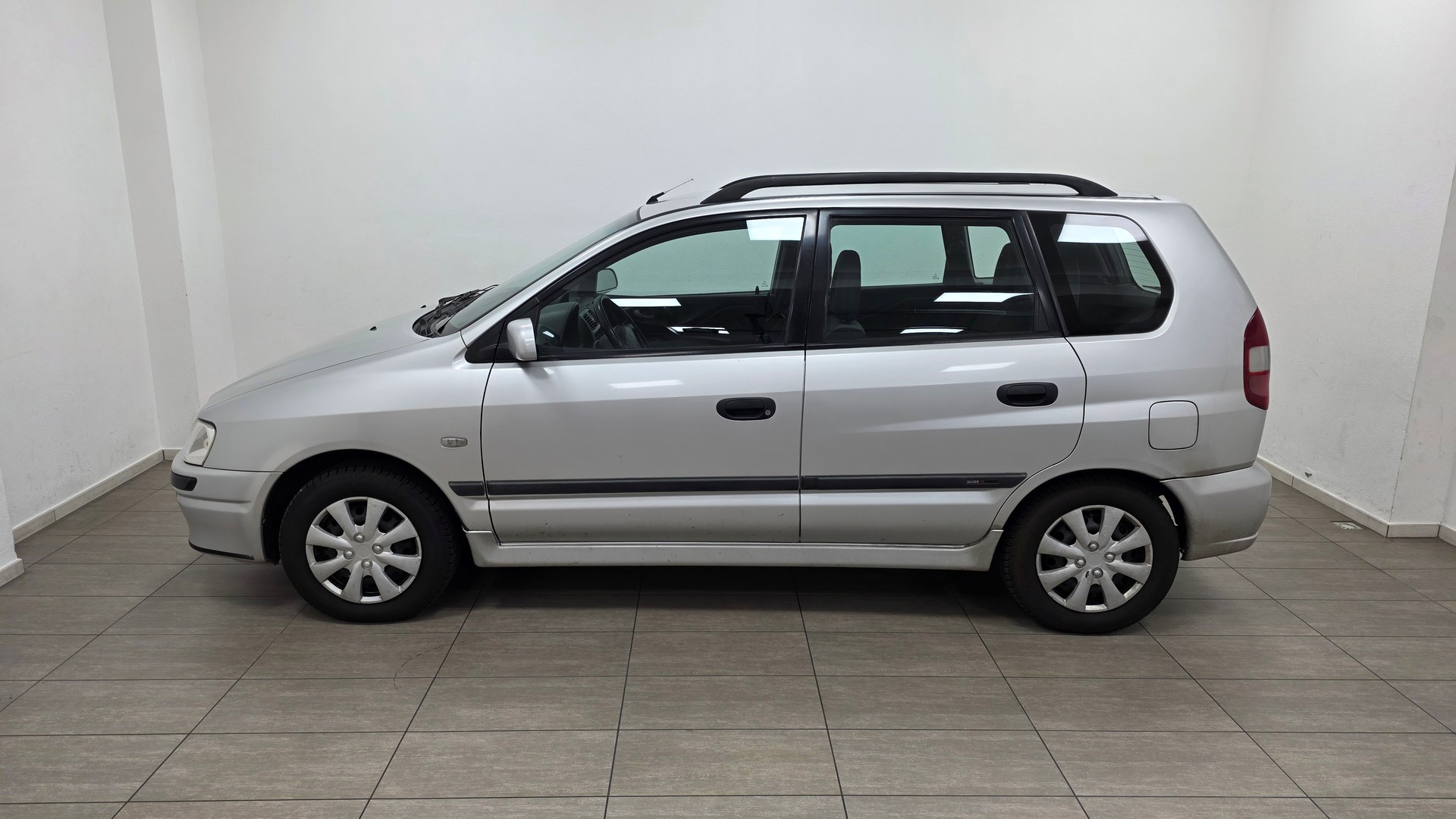 MITSUBISHI Space Star 1.9 DI Silver 25-image-6