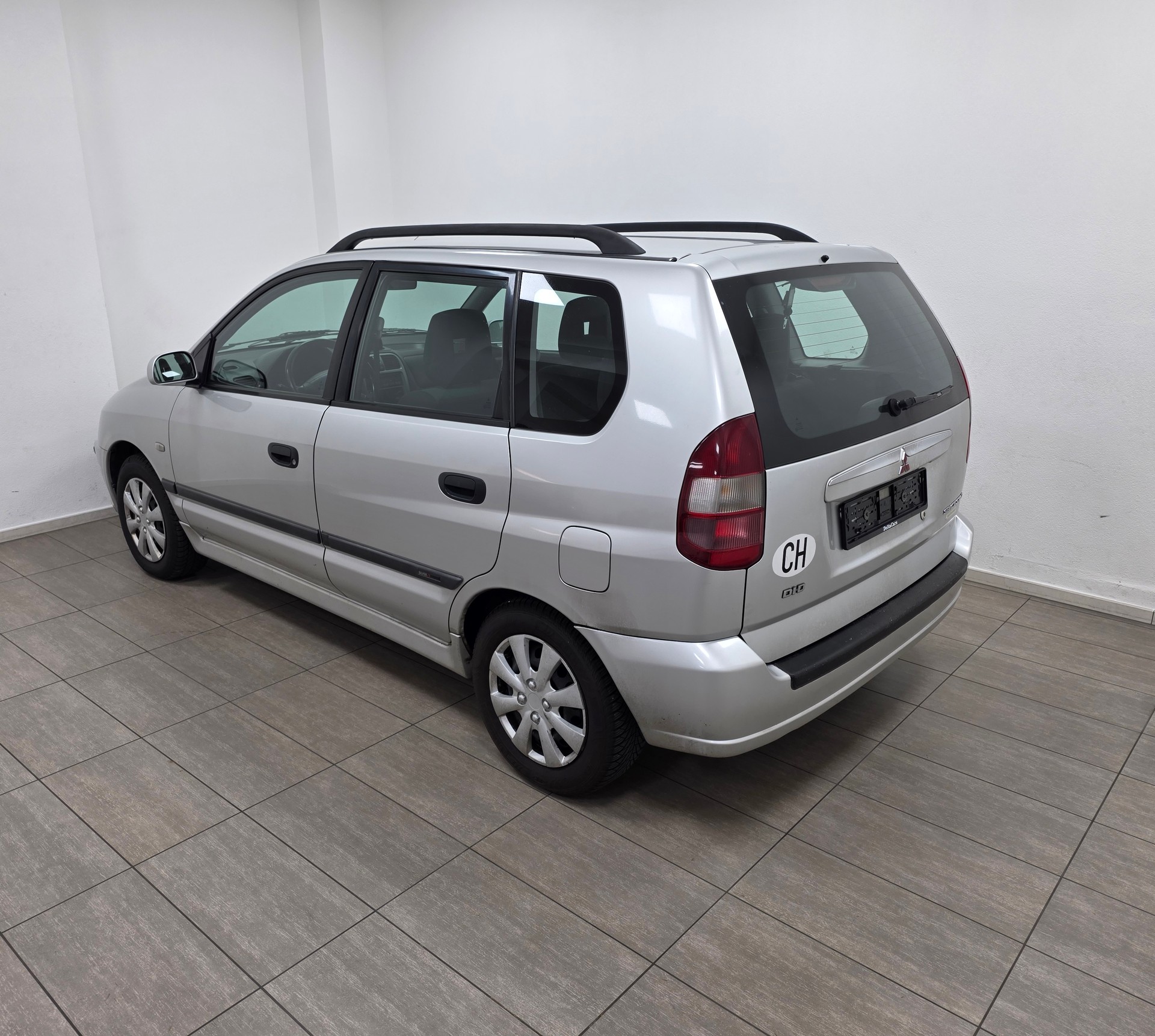 MITSUBISHI Space Star 1.9 DI Silver 25-image-5