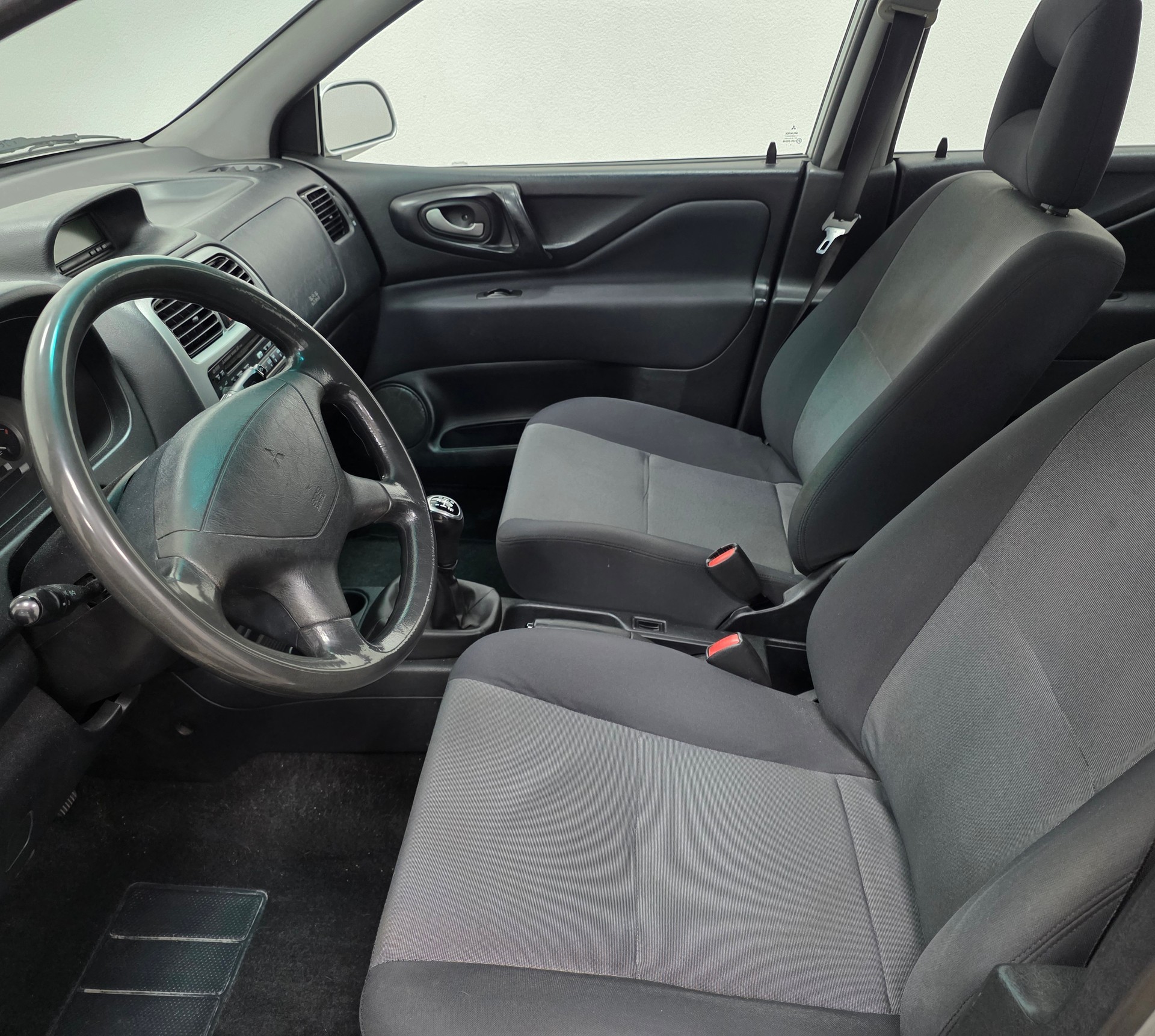 MITSUBISHI Space Star 1.9 DI Silver 25-image-12