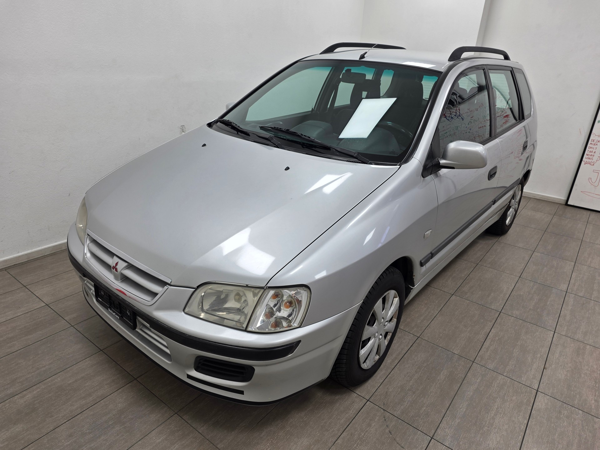 MITSUBISHI Space Star 1.9 DI Silver 25-image-8