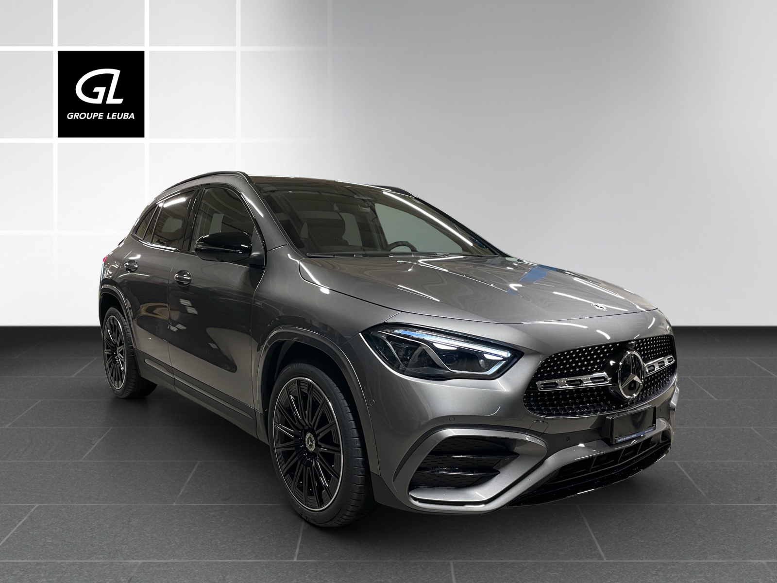 Photo MERCEDES-BENZ GLA-220 GLA 220d 4Matic 8G-DCTSwiss Star