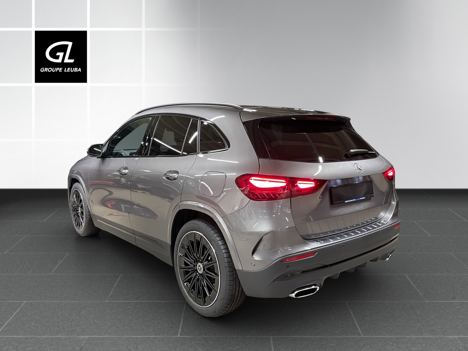 MERCEDES-BENZ GLA 220d 4Matic 8G-DCTSwiss Star-image-3