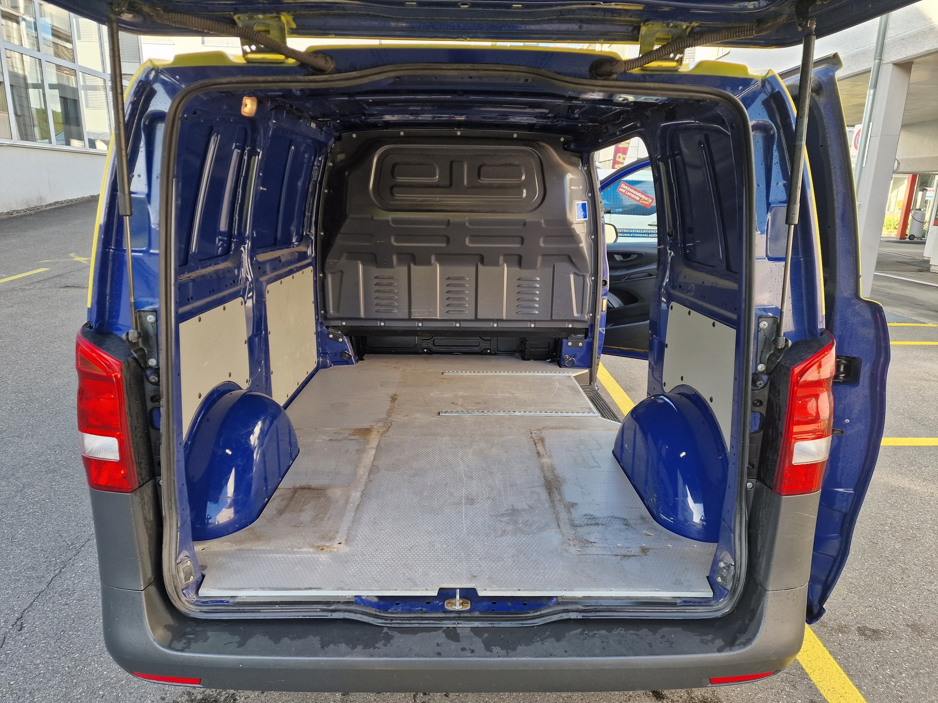 MERCEDES-BENZ Vito 116 BTEC 4Matic A-image-22