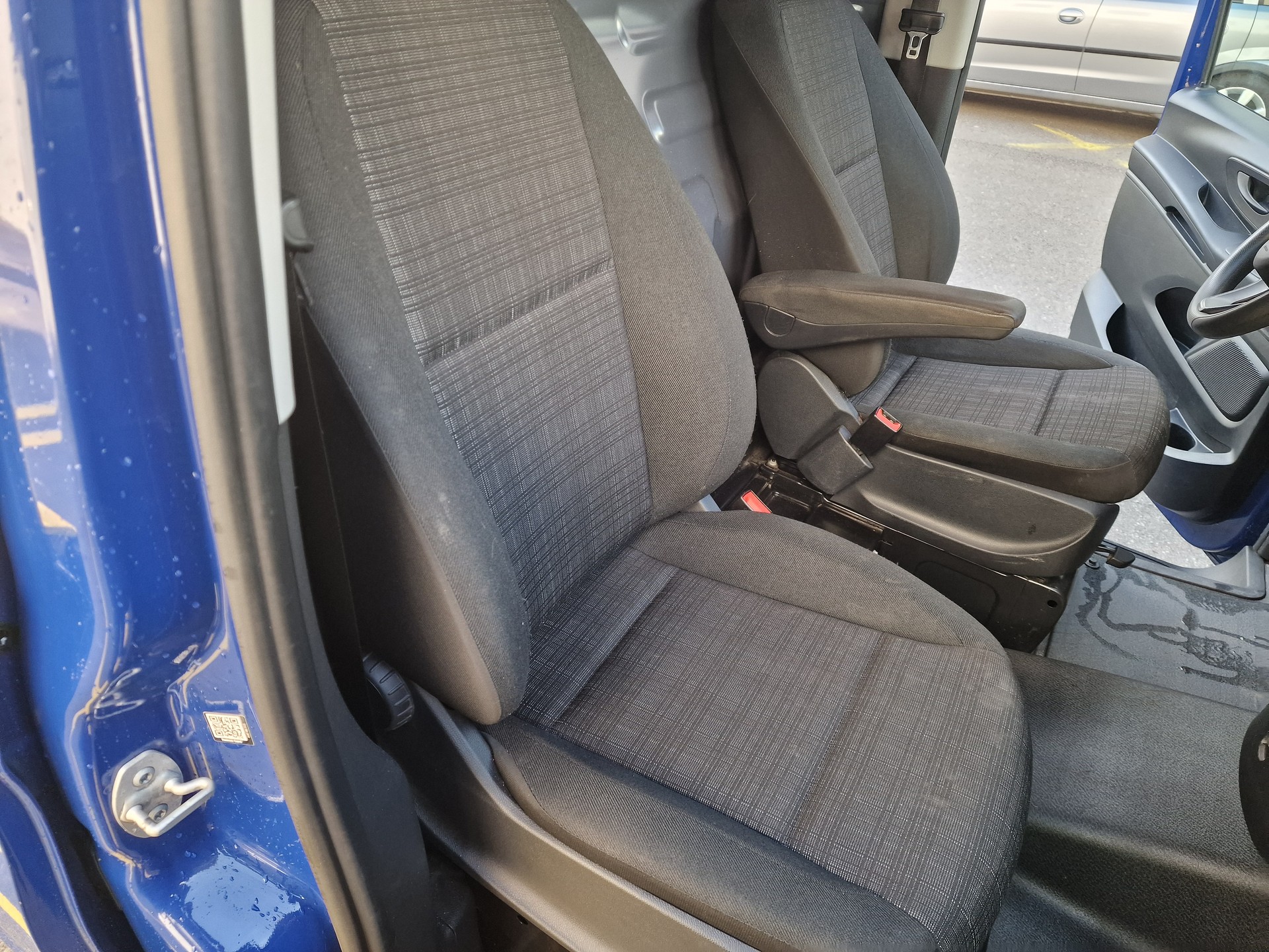 MERCEDES-BENZ Vito 116 BTEC 4Matic A-image-13