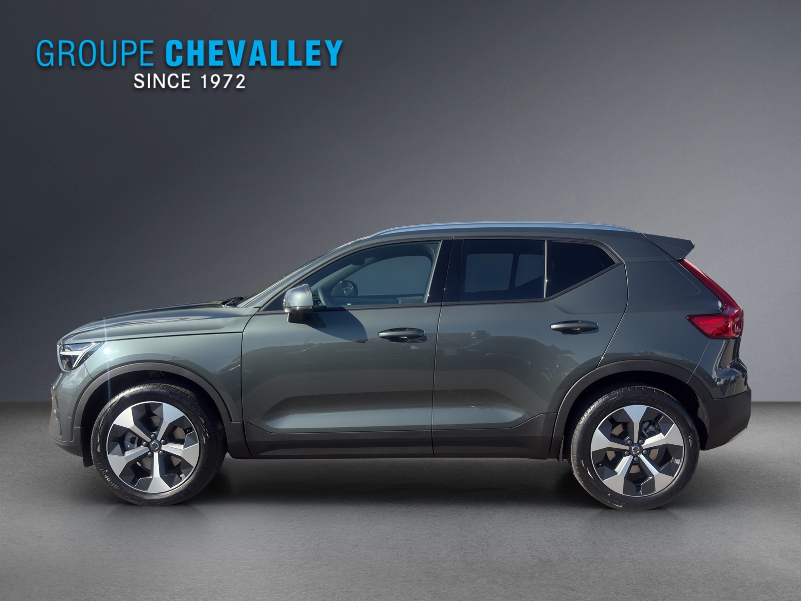 VOLVO XC40 B3 Benzin Mild Hybrid Xcite DCT-image-2