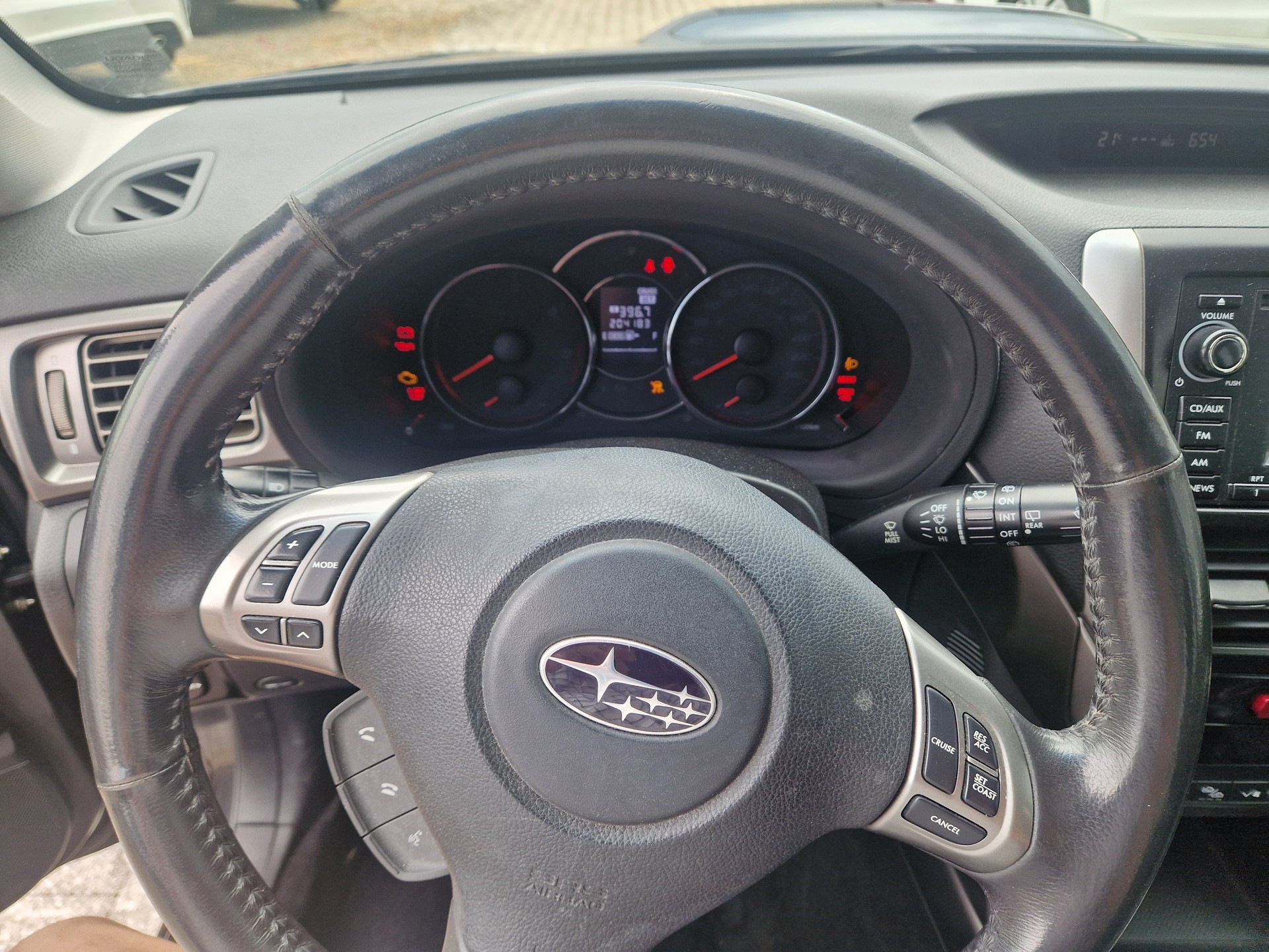 SUBARU FORESTER-image-4