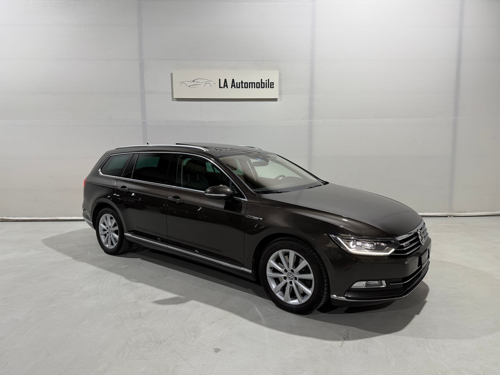 VW Passat Variant 2.0 TDI BMT High. DSG 4Motion-image-5