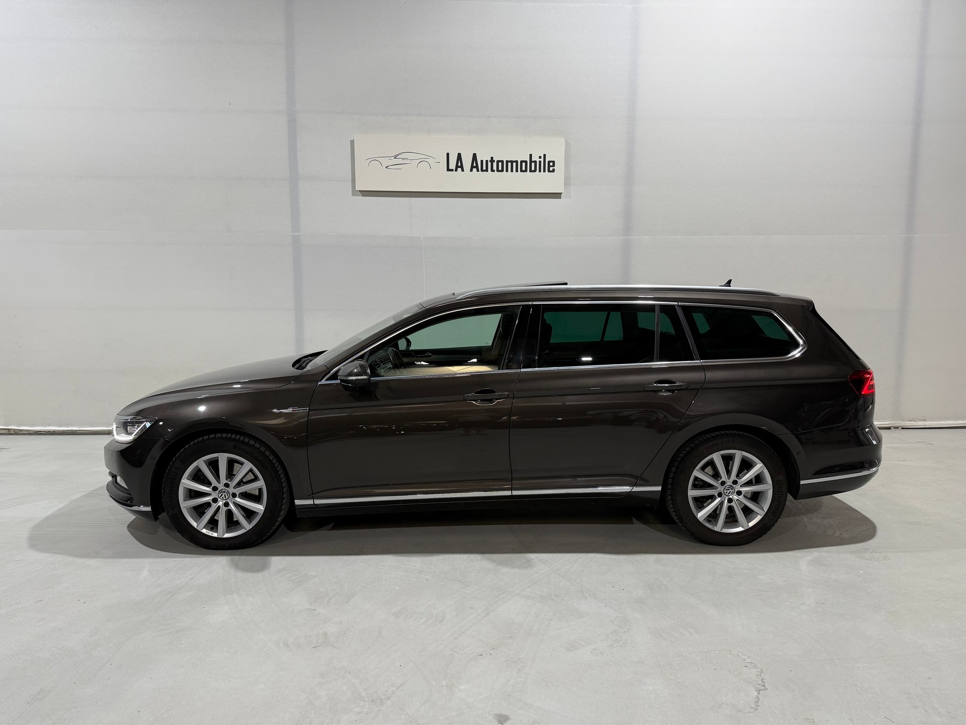VW Passat Variant 2.0 TDI BMT High. DSG 4Motion-image-2