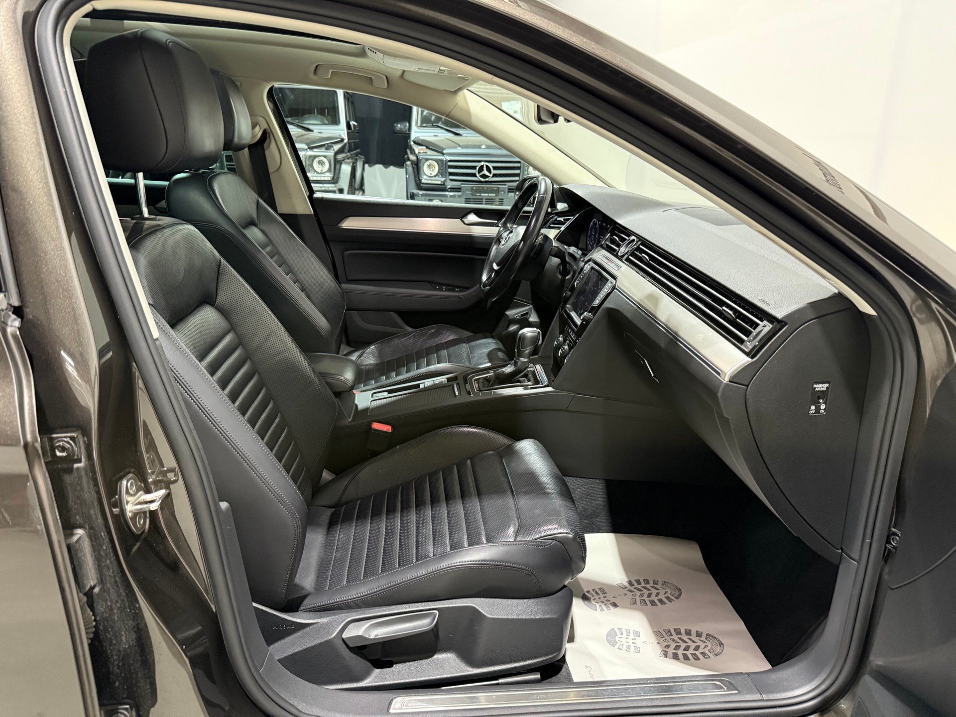 VW Passat Variant 2.0 TDI BMT High. DSG 4Motion-image-13