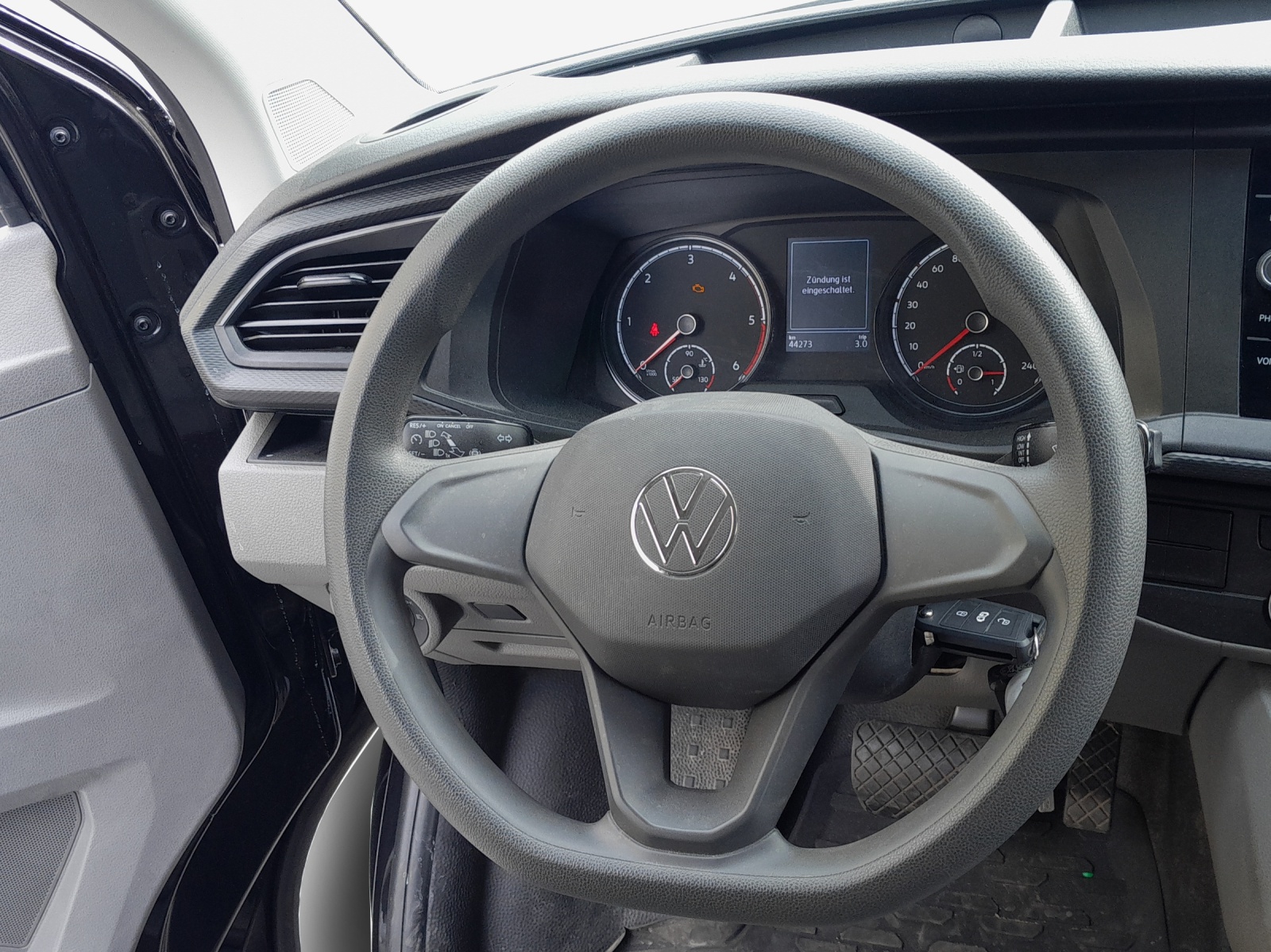 VW T6.1 2.0 TDI DSG-image-9
