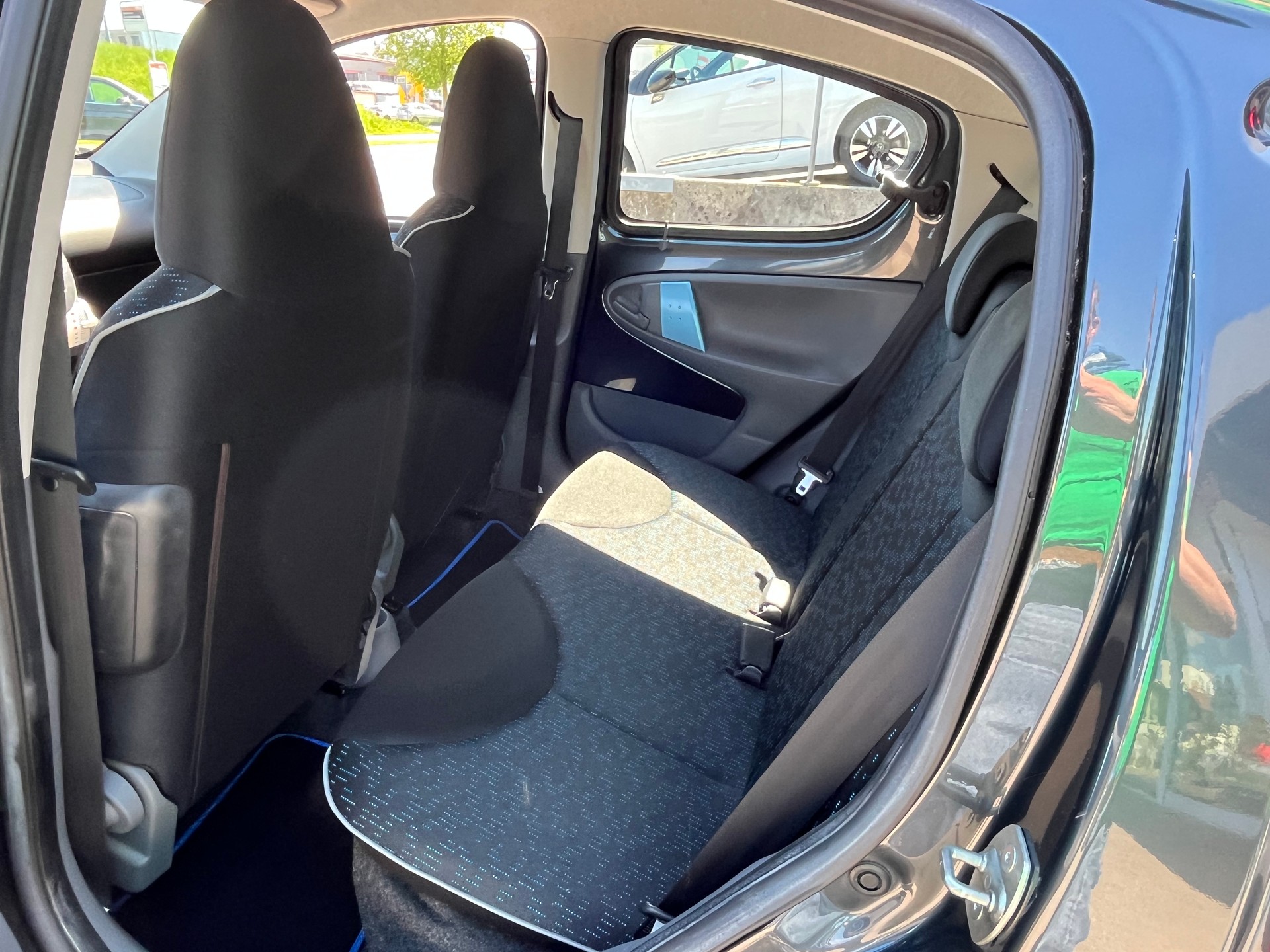 PEUGEOT 107 1.0 Swiss Edition+++AUTOMAT+++FRISCH MFK+++WENIG KM+++-image-7