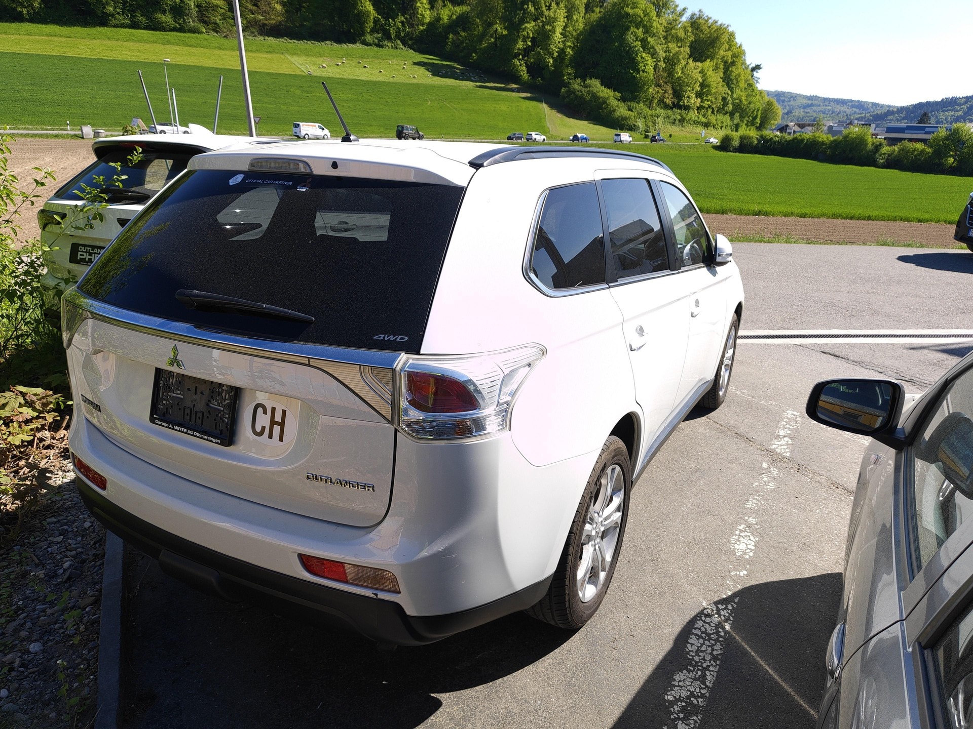MITSUBISHI Outlander 2.2 DID Intense eAssist-image-1