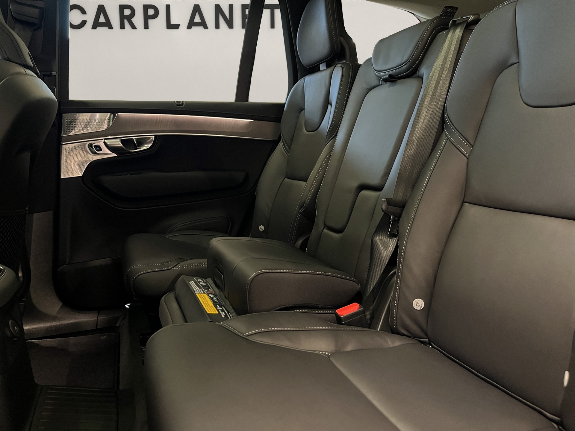 VOLVO XC90 2.0 T8 TE XCLUSIVE Edition Dark eAWD-image-16