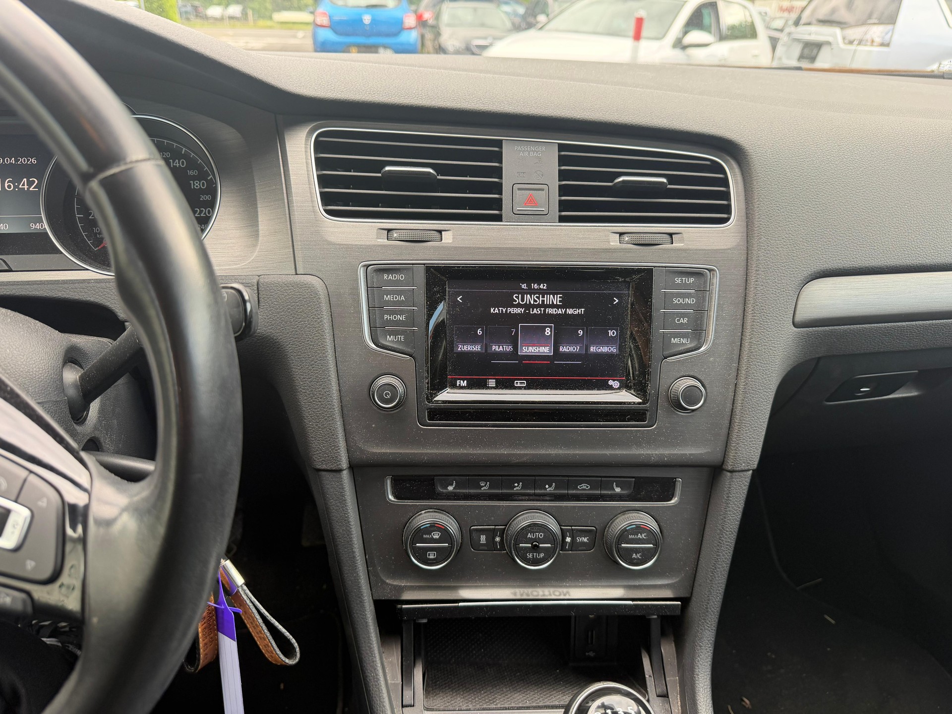 VW Golf 1.6 TDI Comfortline 4Motion-image-7