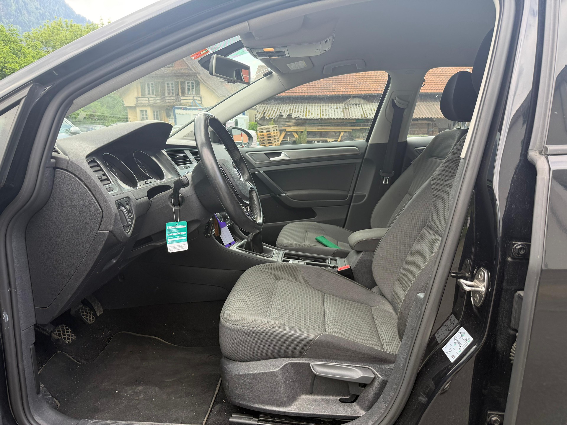 VW Golf 1.6 TDI Comfortline 4Motion-image-4