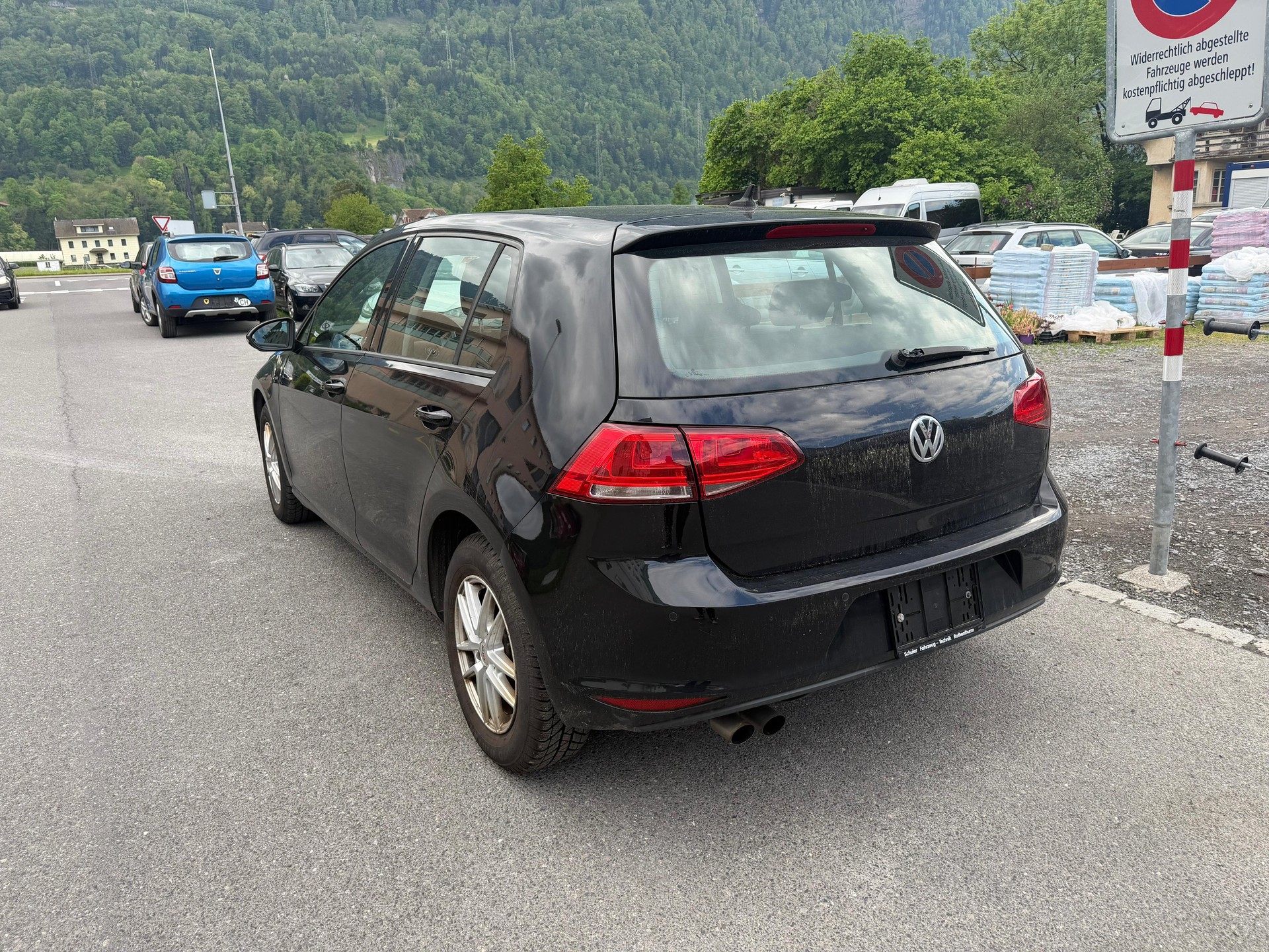 VW Golf 1.6 TDI Comfortline 4Motion-image-2